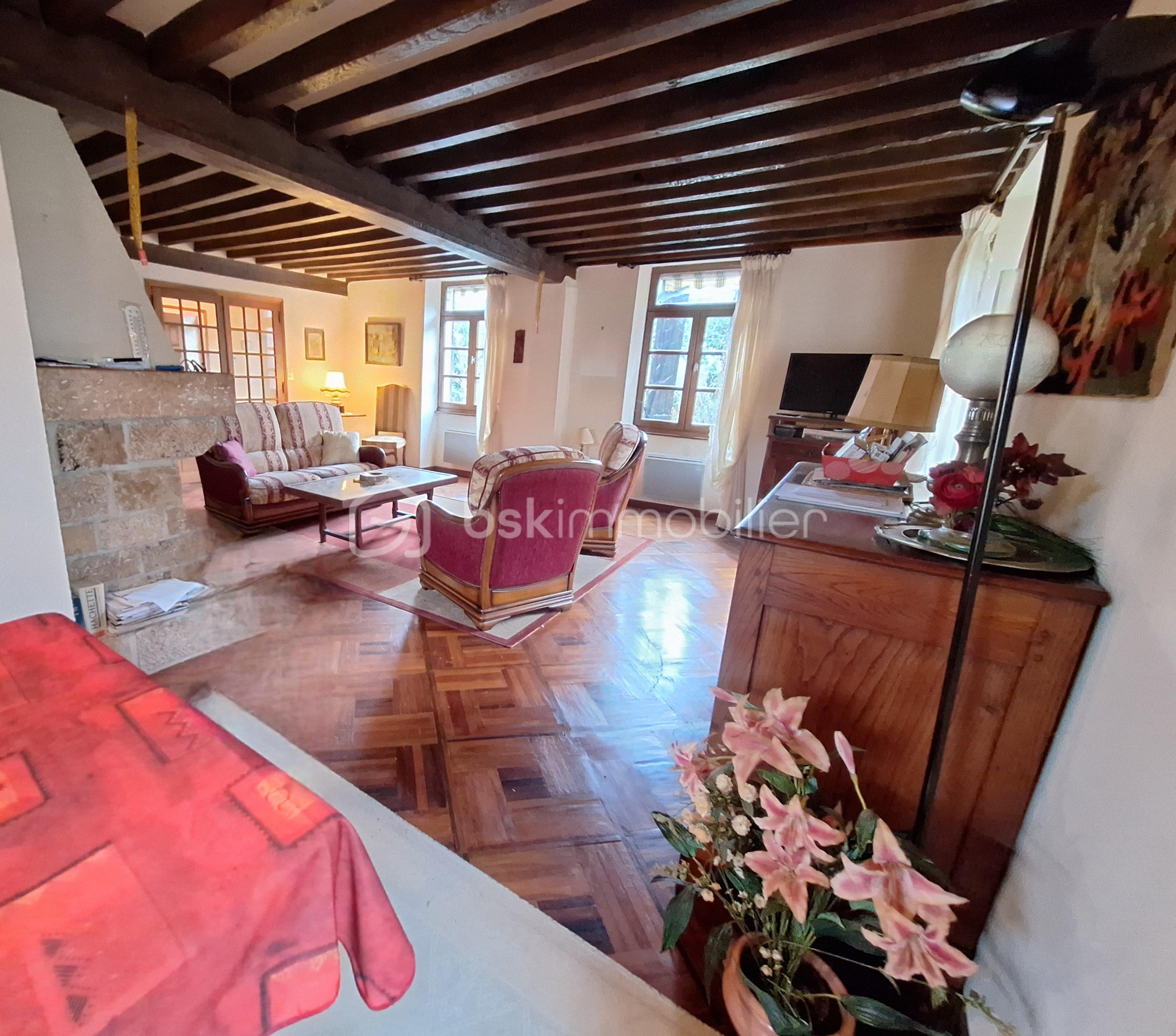 Corps de ferme de 197 m² - ph neuvy7.jpg