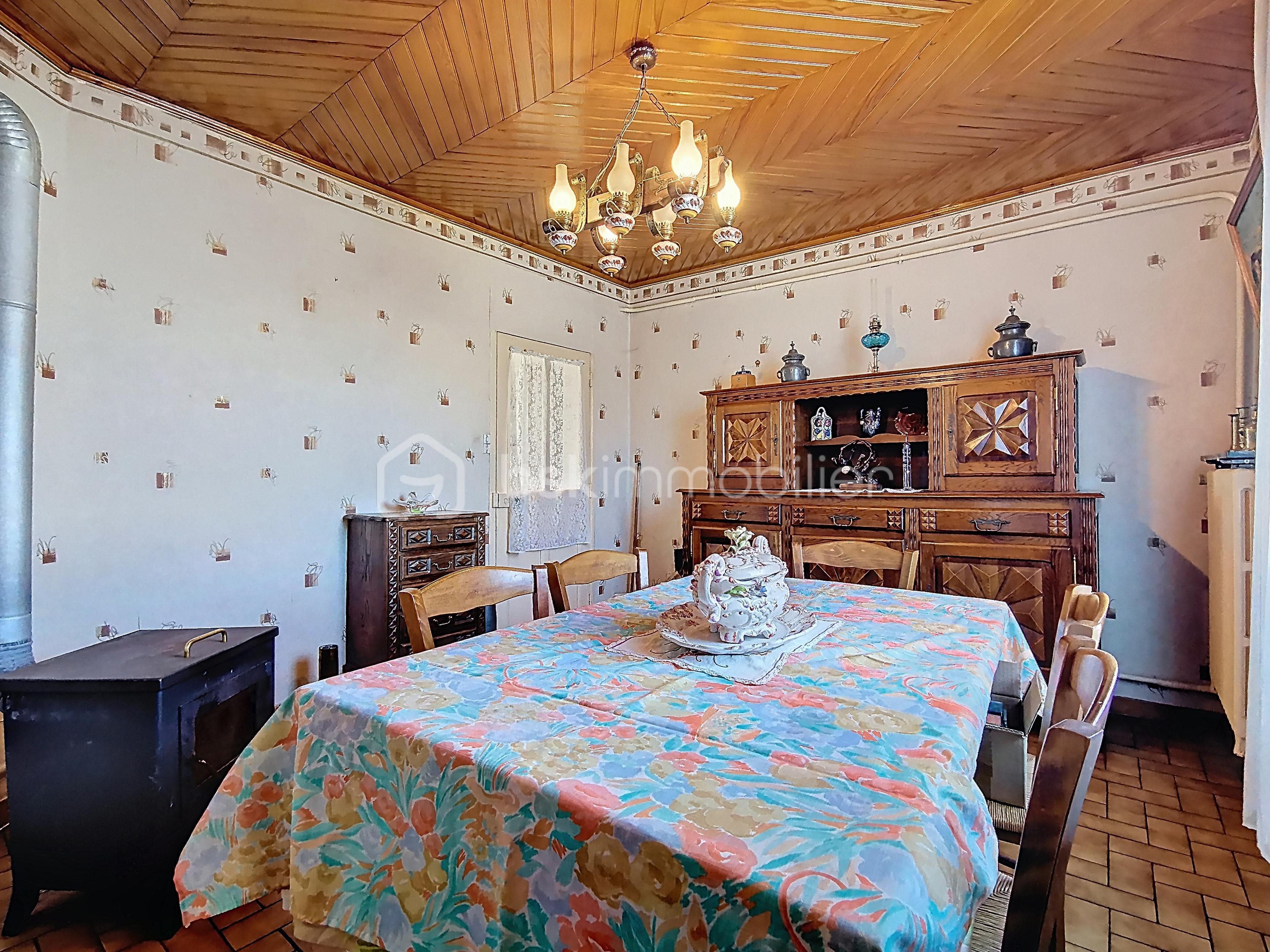 Maison ancienne de 115 m² - vadot_00003.jpg