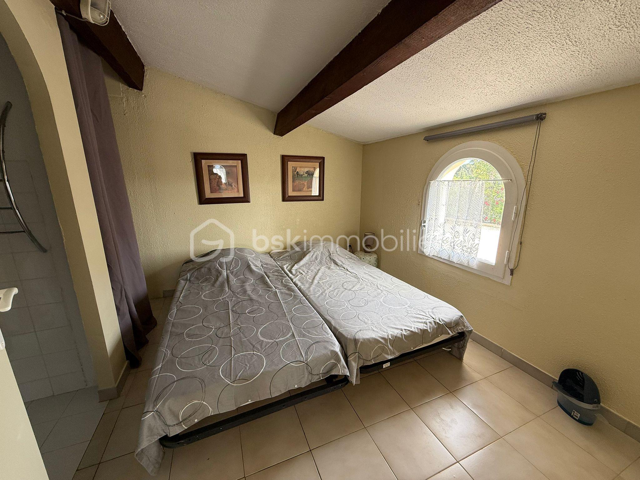 Propriete de 200 m² - IMG-20250606-WA0024.jpg