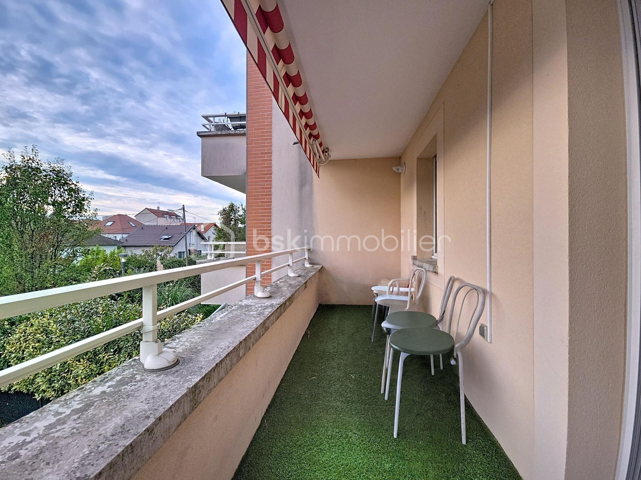Appartement de 65 m² - f3-neuilly-benmensour_00001 (2).jpg