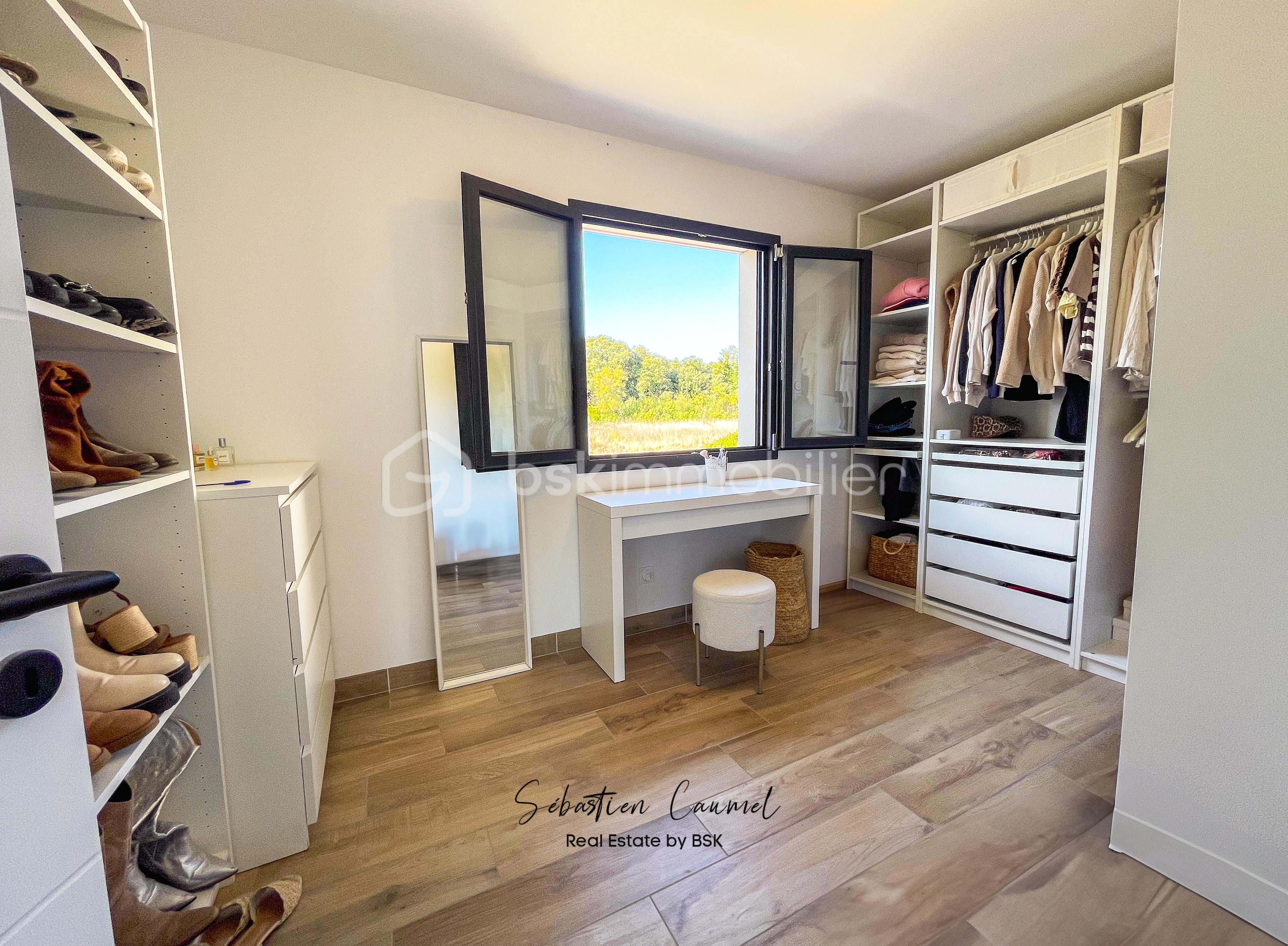 Villa de 101 m² - CHAMBRE 3 DRESSING R+1 2.jpg