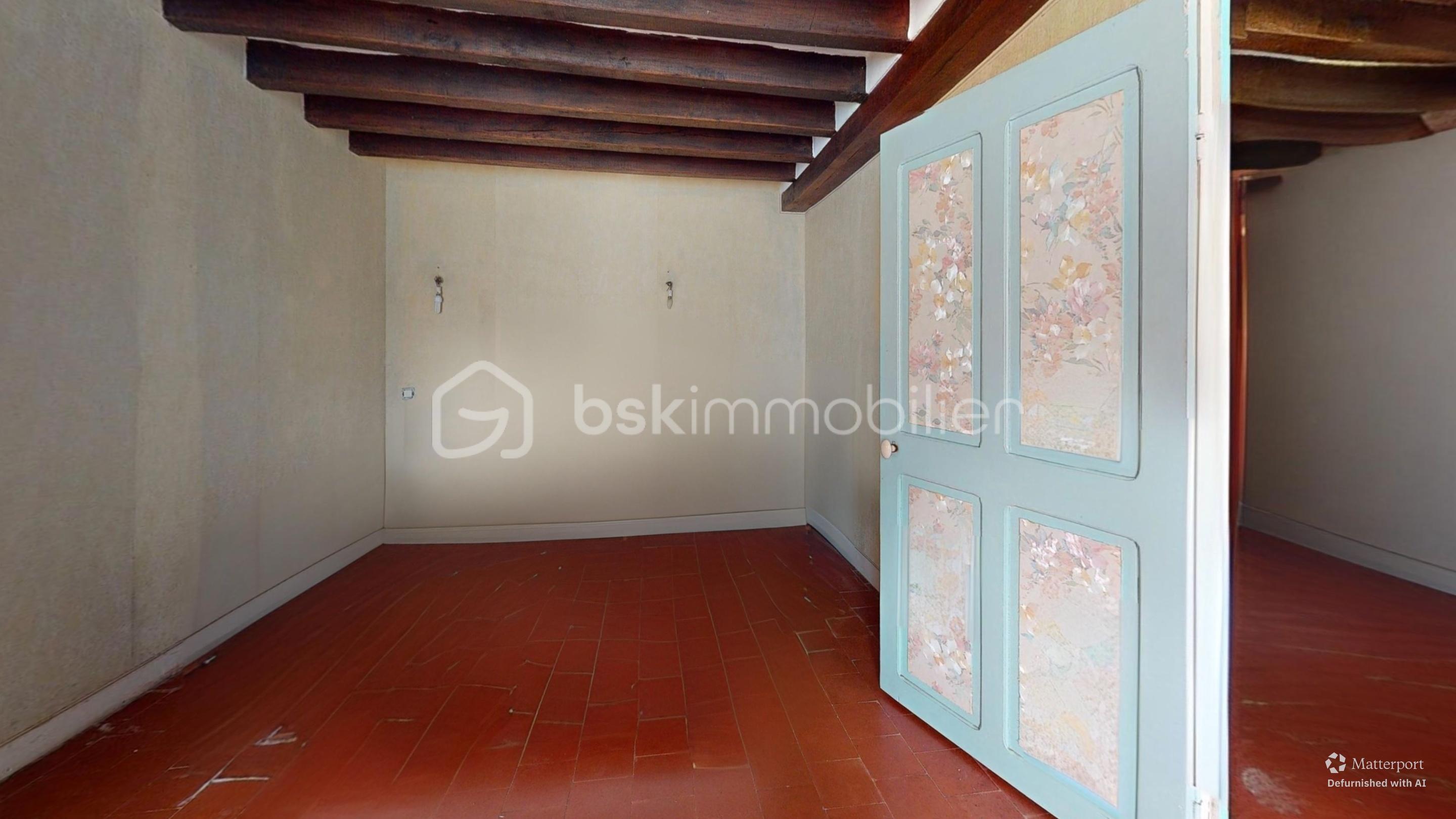 Maison de 166 m² - 30-Chemin-des-Denizons-Bedroom-Defurnished 2.jpg