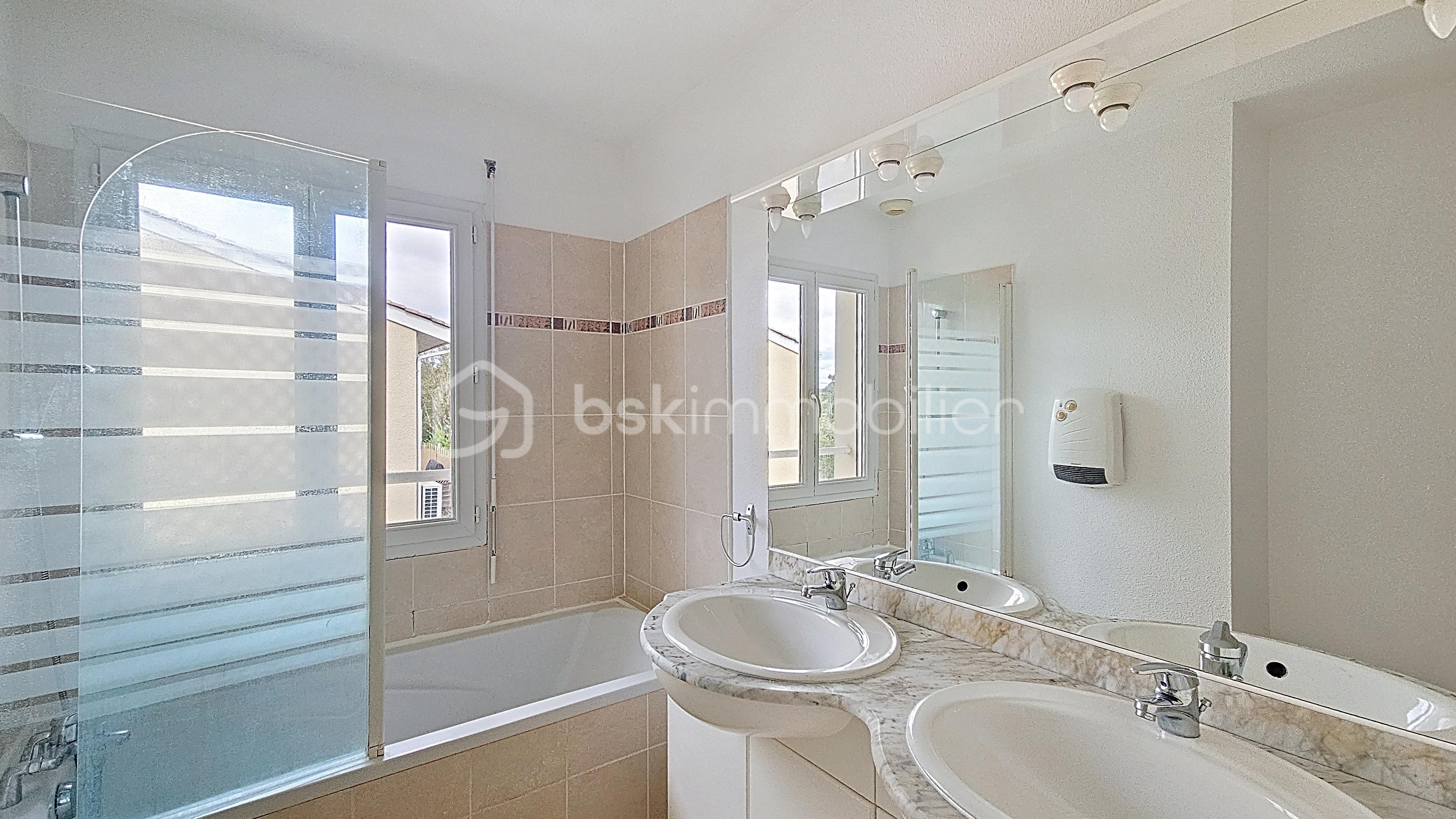 Maison contemporaine de 85,60 m² - arainty_00006.jpg