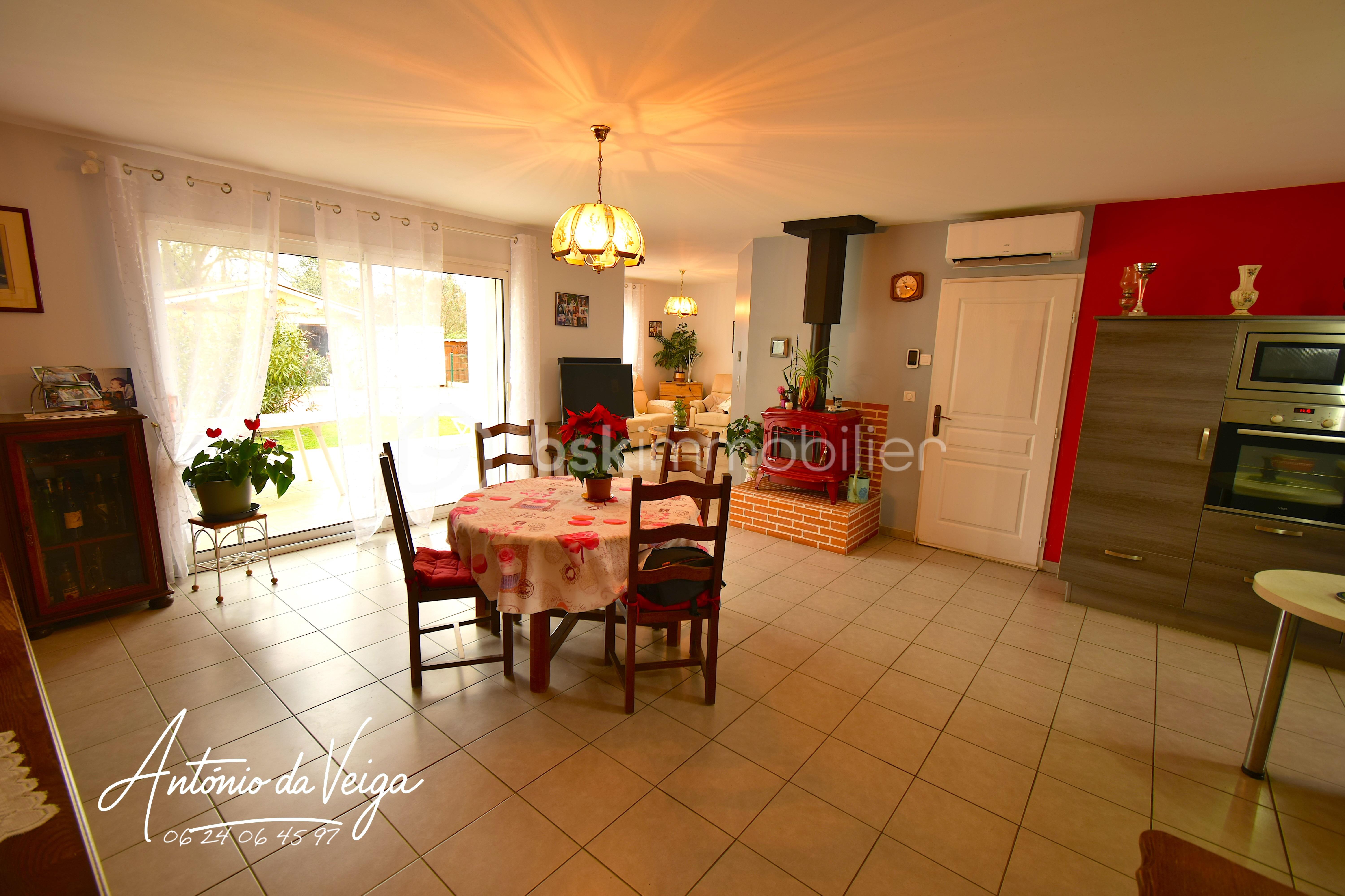 Maison de ville de 94,95 m² - Piece de vie 3.JPG