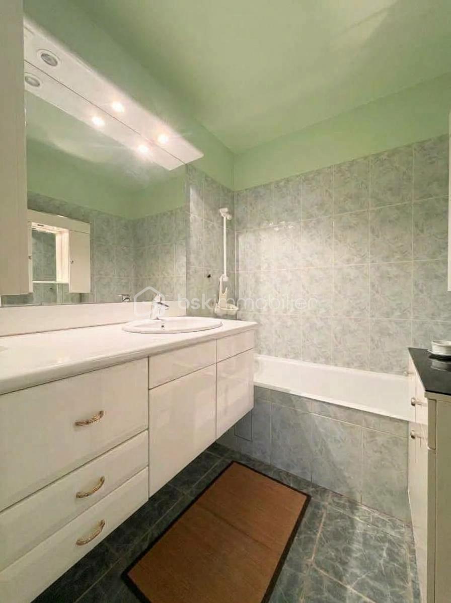 appartement-70m2-courbevoie-salle-de-bains-2.jpeg