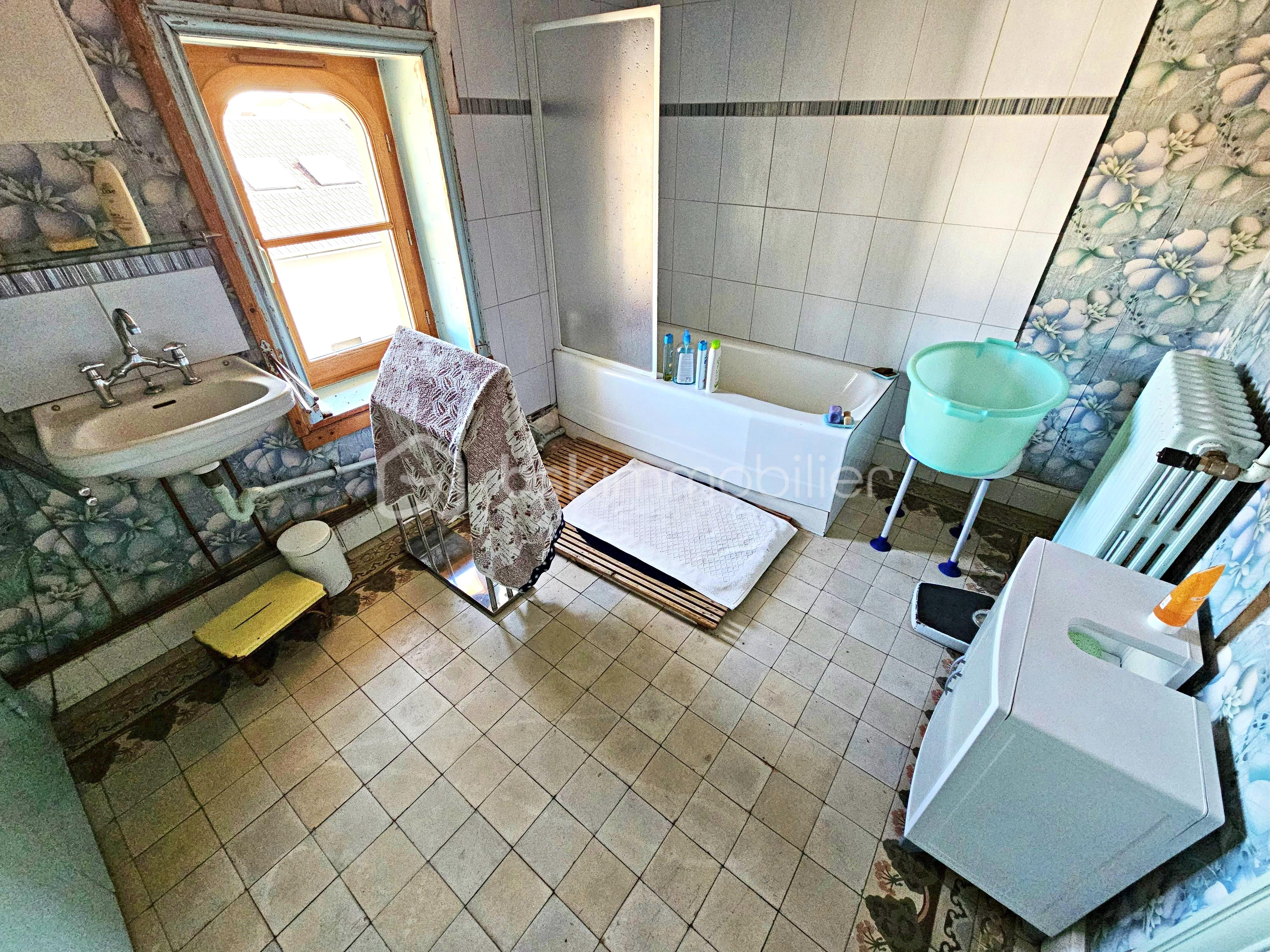 Maison de maitre de 159 m² - Salle de bain.jpg