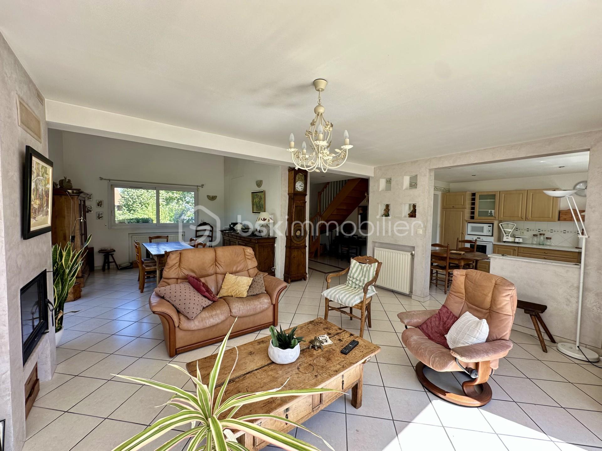 Maison de 149 m² - SEJOUR 1.jpg