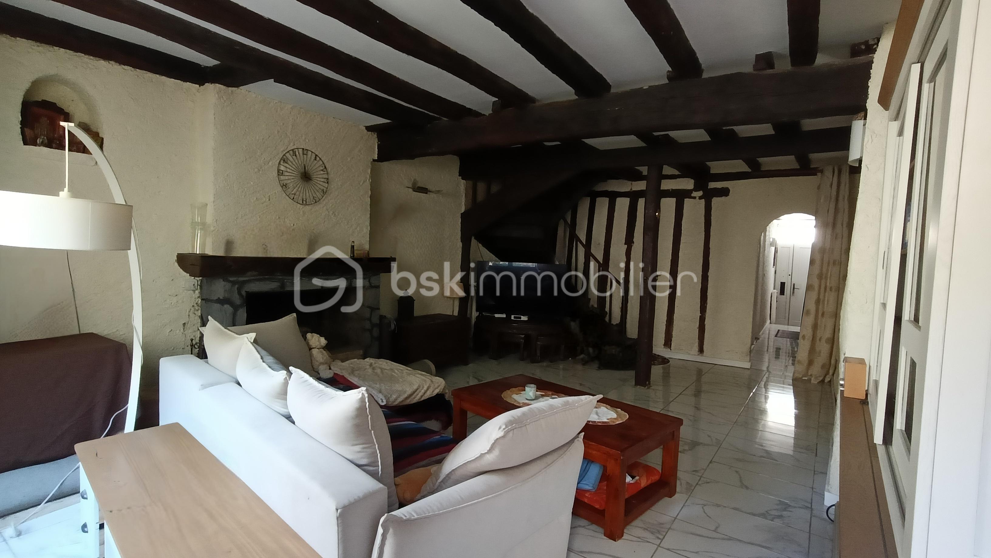 Maison de ville de 118 m² - SAL1.jpg