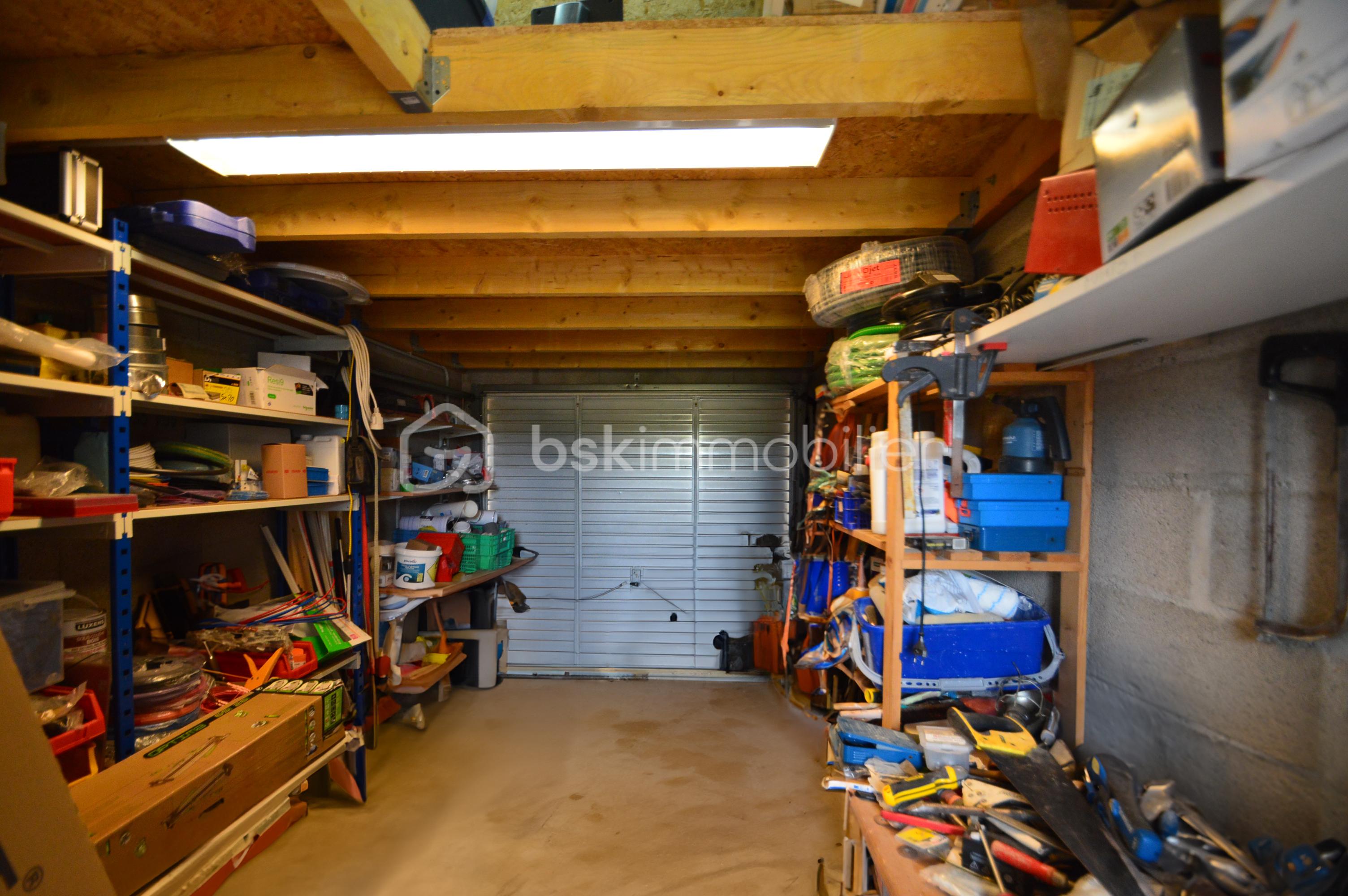 garage.jpg