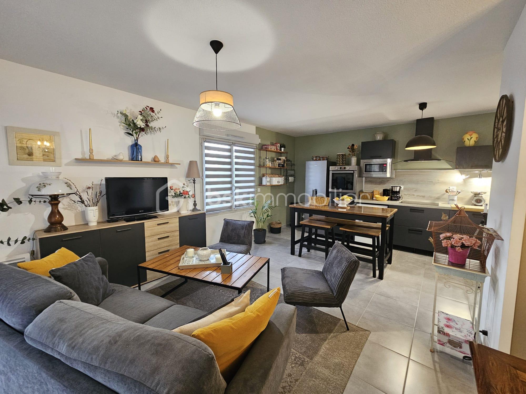 Appartement de 76 m² - 87a4f687-daef-4063-ab87-340dee076308.jpg