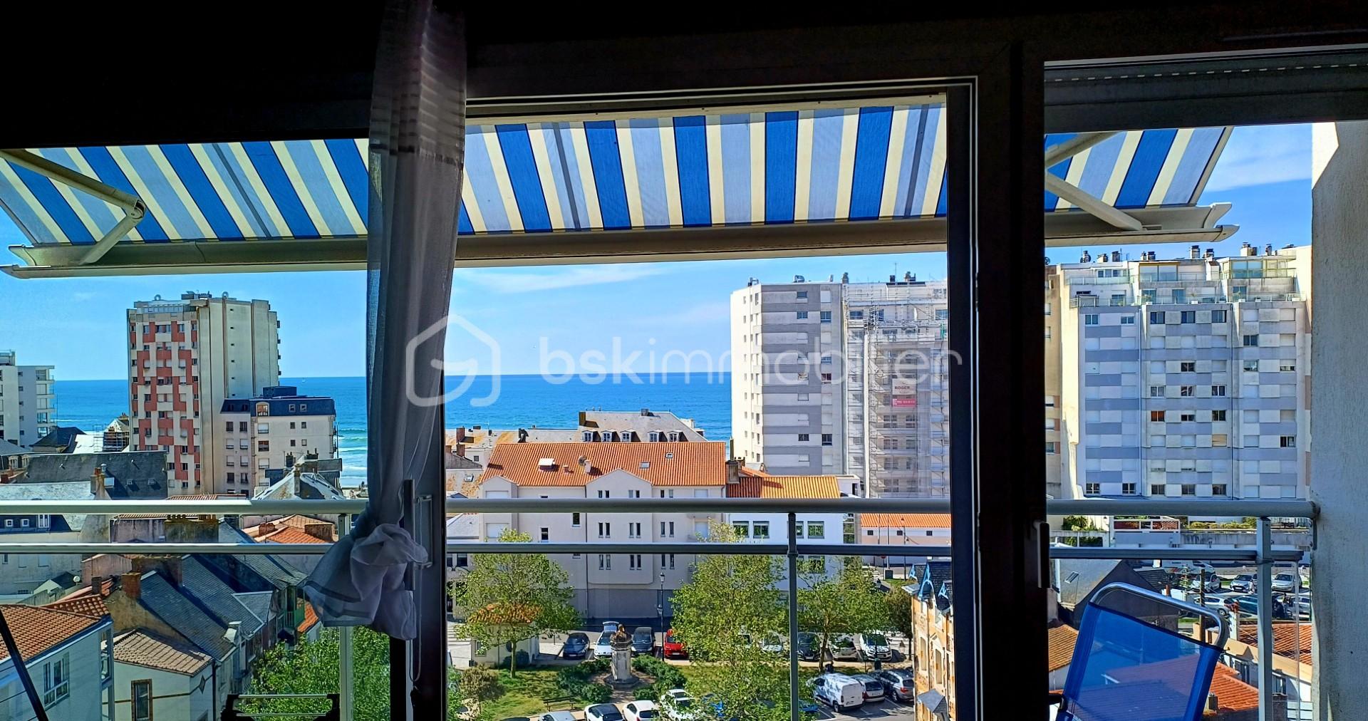 NVOPHOTO.jpg