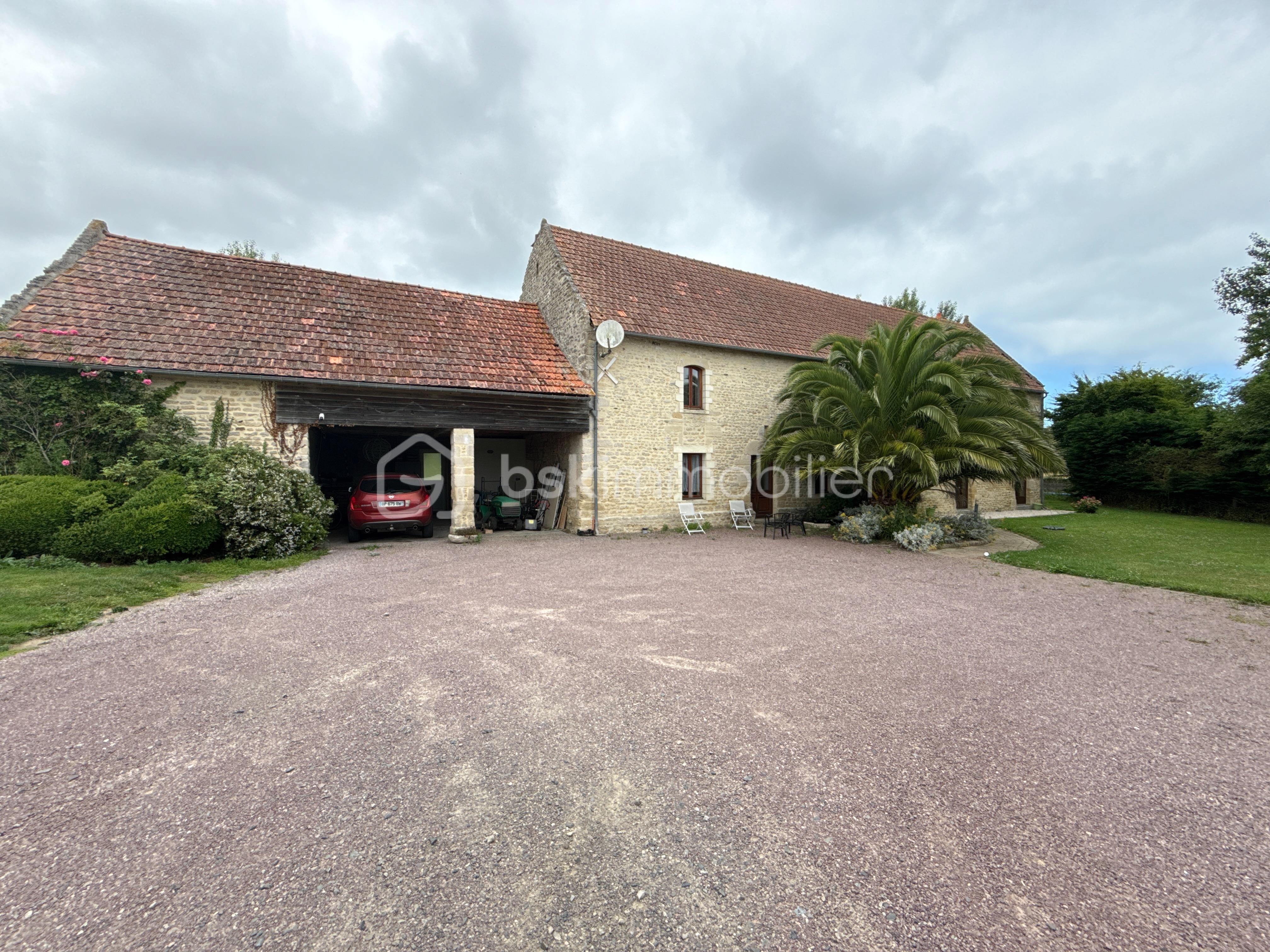 Maison d hote de 326 m² - received_810188048015519.jpeg