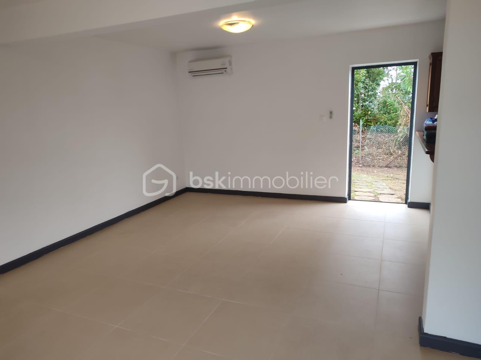 Maison jumelee de 130 m² - IMG-20250131-WA0002.jpg