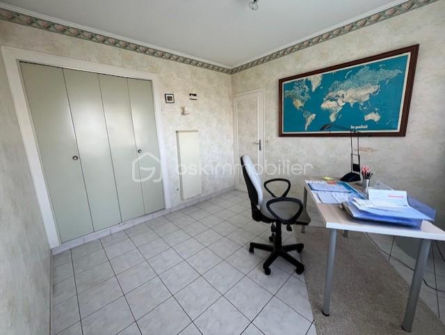 Maison de 141 m² - BUREAU B.jpg