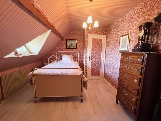 Maison de 141 m² - CHAMBRE ROSE.jpg