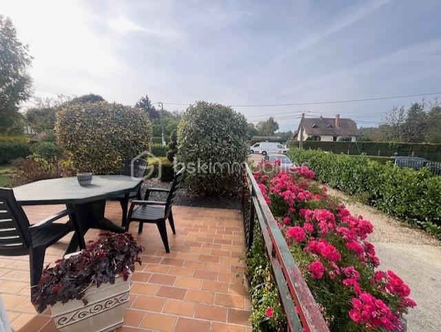 Maison de 141 m² - TERRASSE VUE DE COTE.jpg