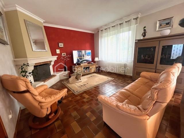 Maison de 141 m² - SALON +++.jpg