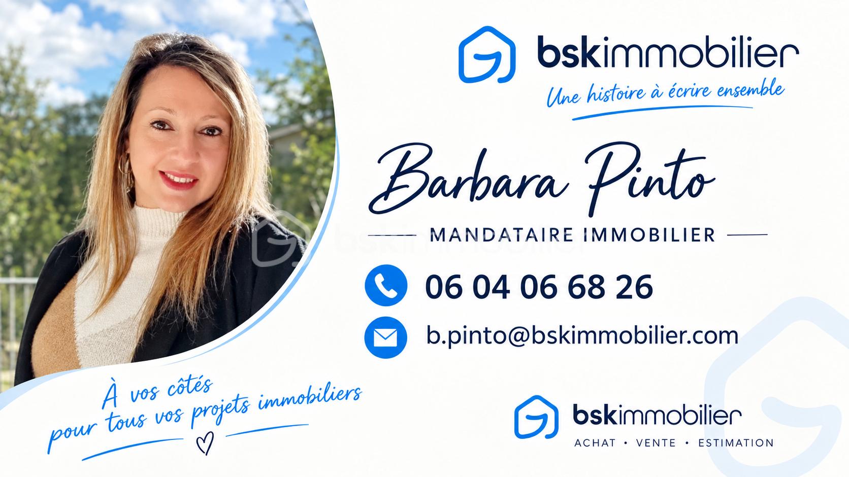 Carte de visite immobilière bleue et blanche.png
