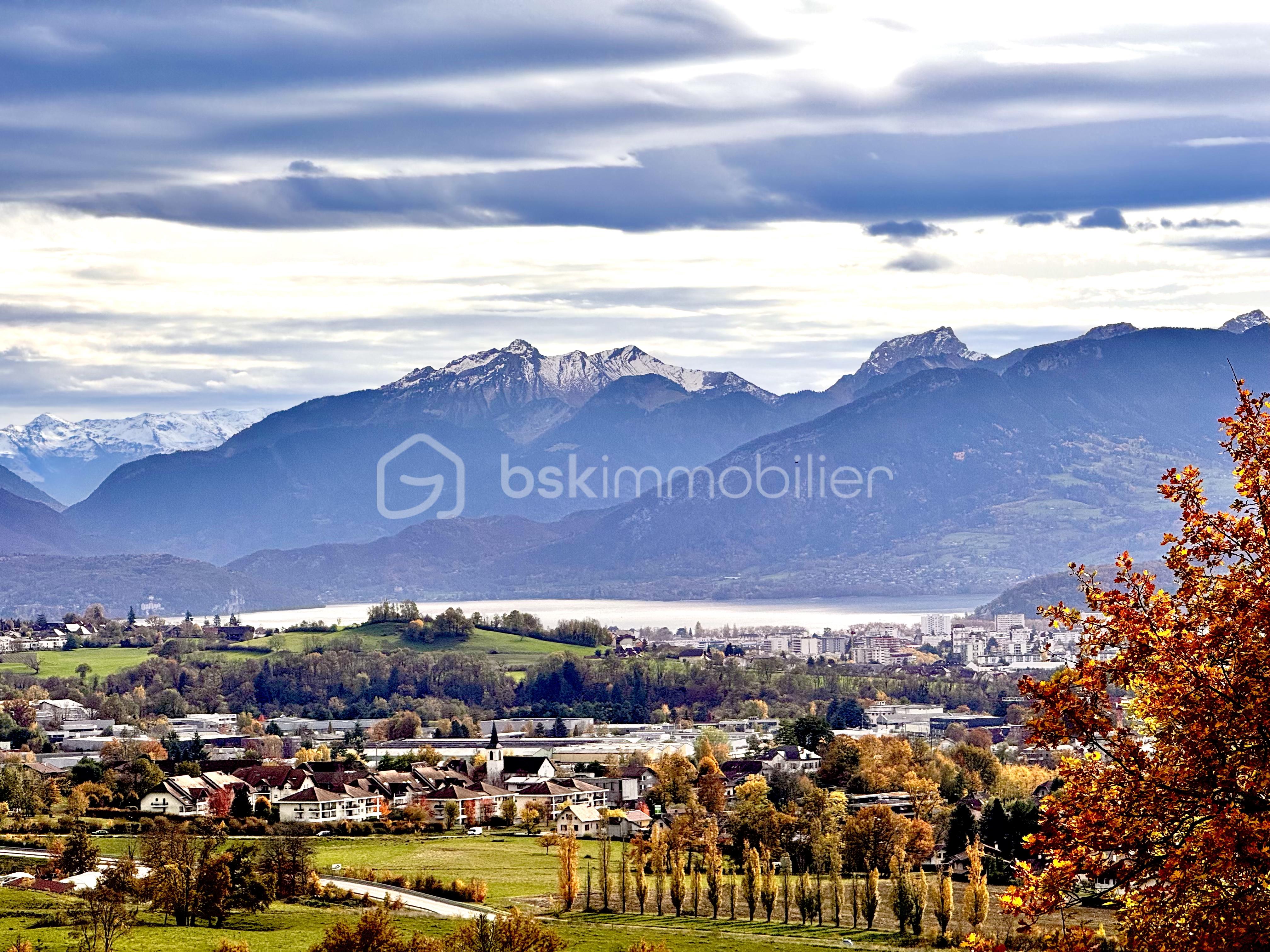 Villa de 300 m² - 02.Vue lac .jpg