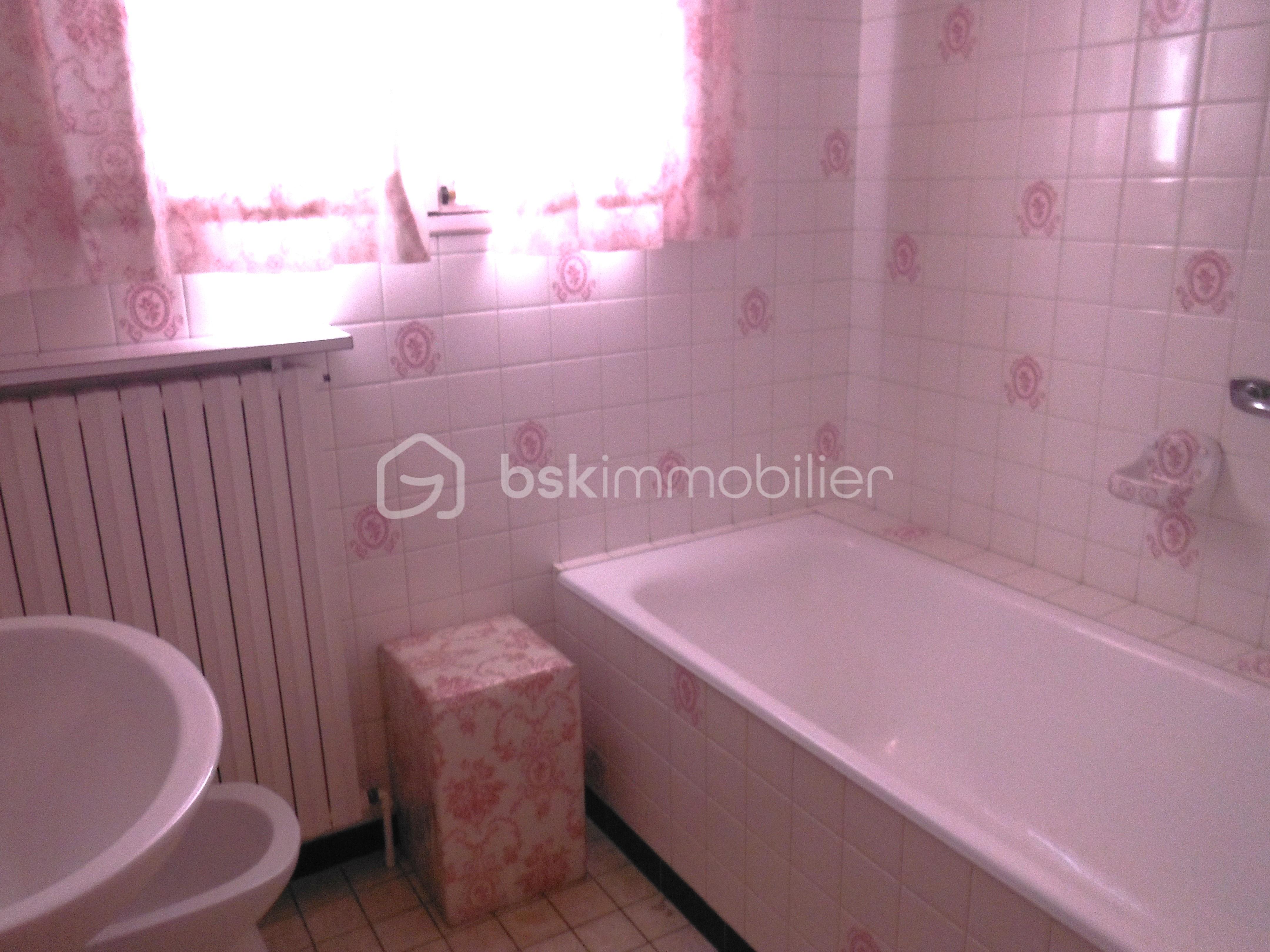 Maison de 72 m² - SDB CLAIR.JPG