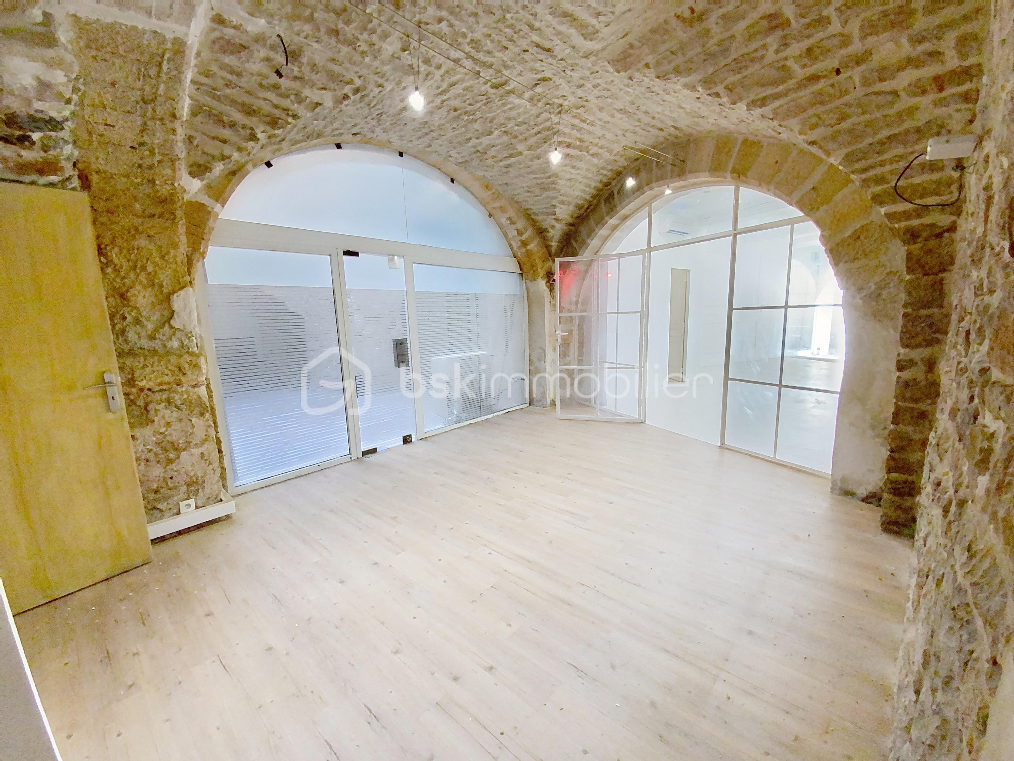 Local commercial de 59 m² - nimes_00003.jpg
