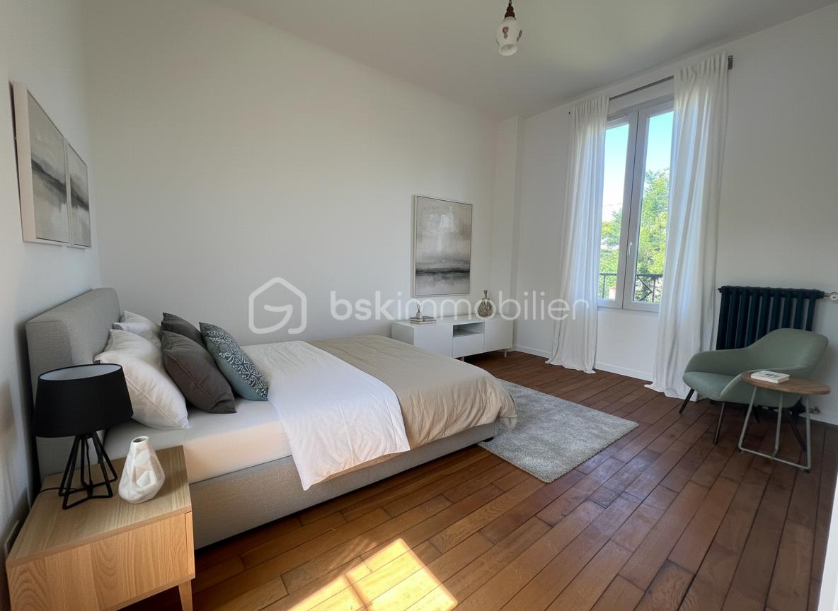 CHAMBRE ETAGE 2.jpg