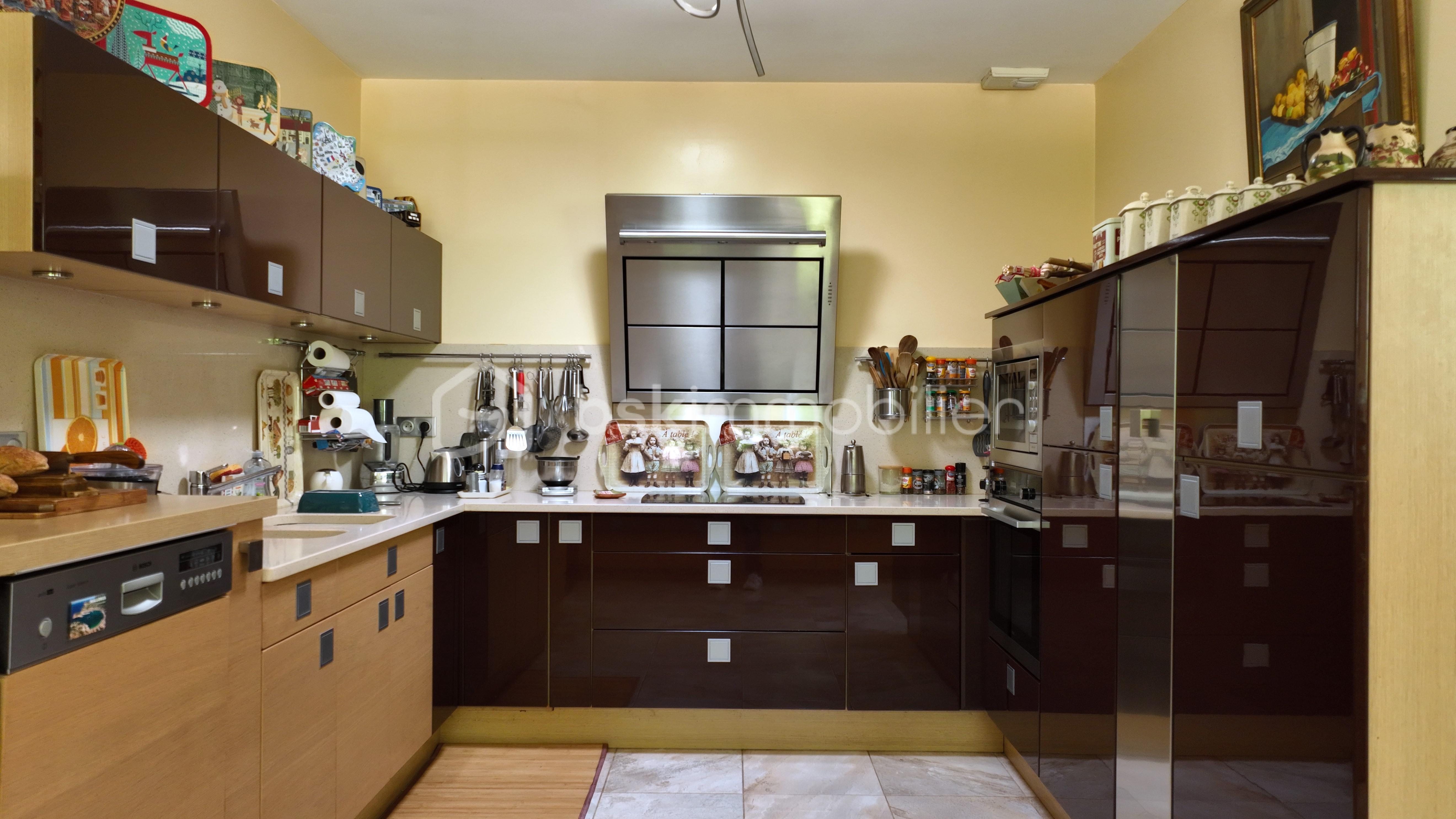 Maison de maitre de 206 m² - CUISINE 1.jpg