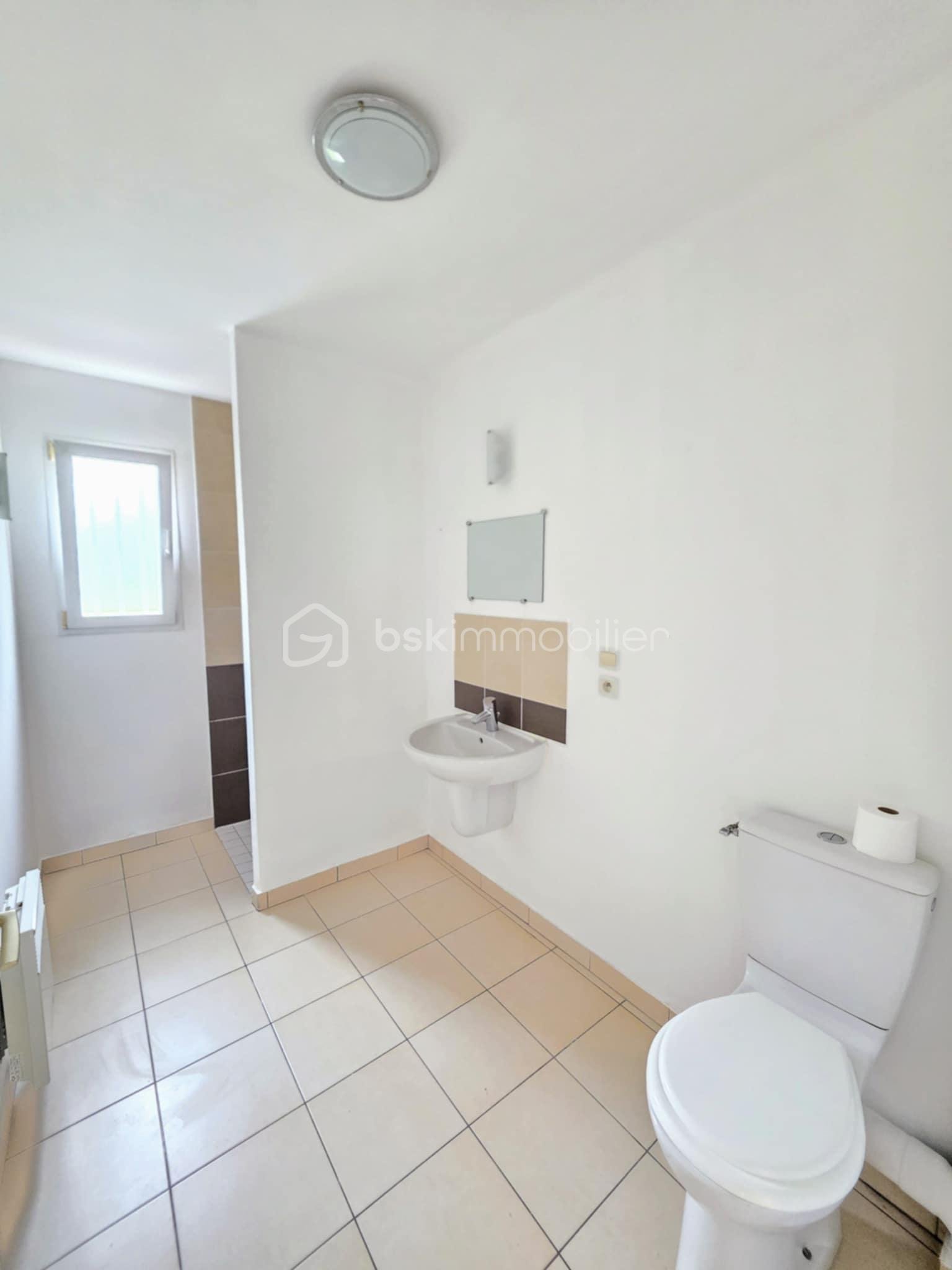 Maison de 89 m² - 5ee381e6-5cc4-4fa3-a0fb-d2de358e221d.jpg