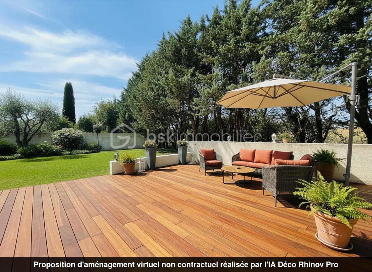 Maison de 40 m² - salon jardin avec sol bois exotique .jpg