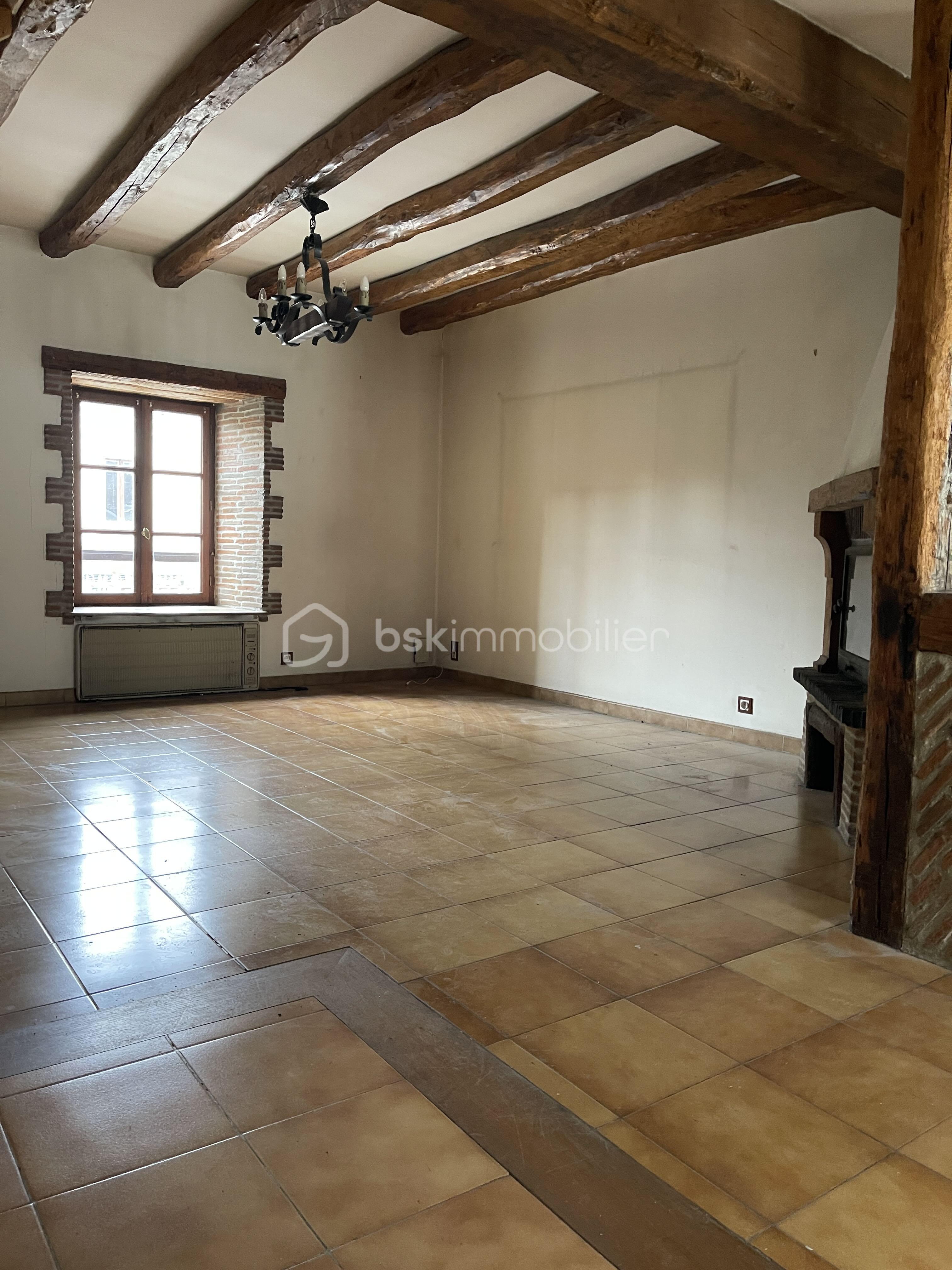 Maison de ville de 65 m² - HZ5YgJLfrFBThYmcHRwmbVgvYhsdeduBORU1zCbU.jpg