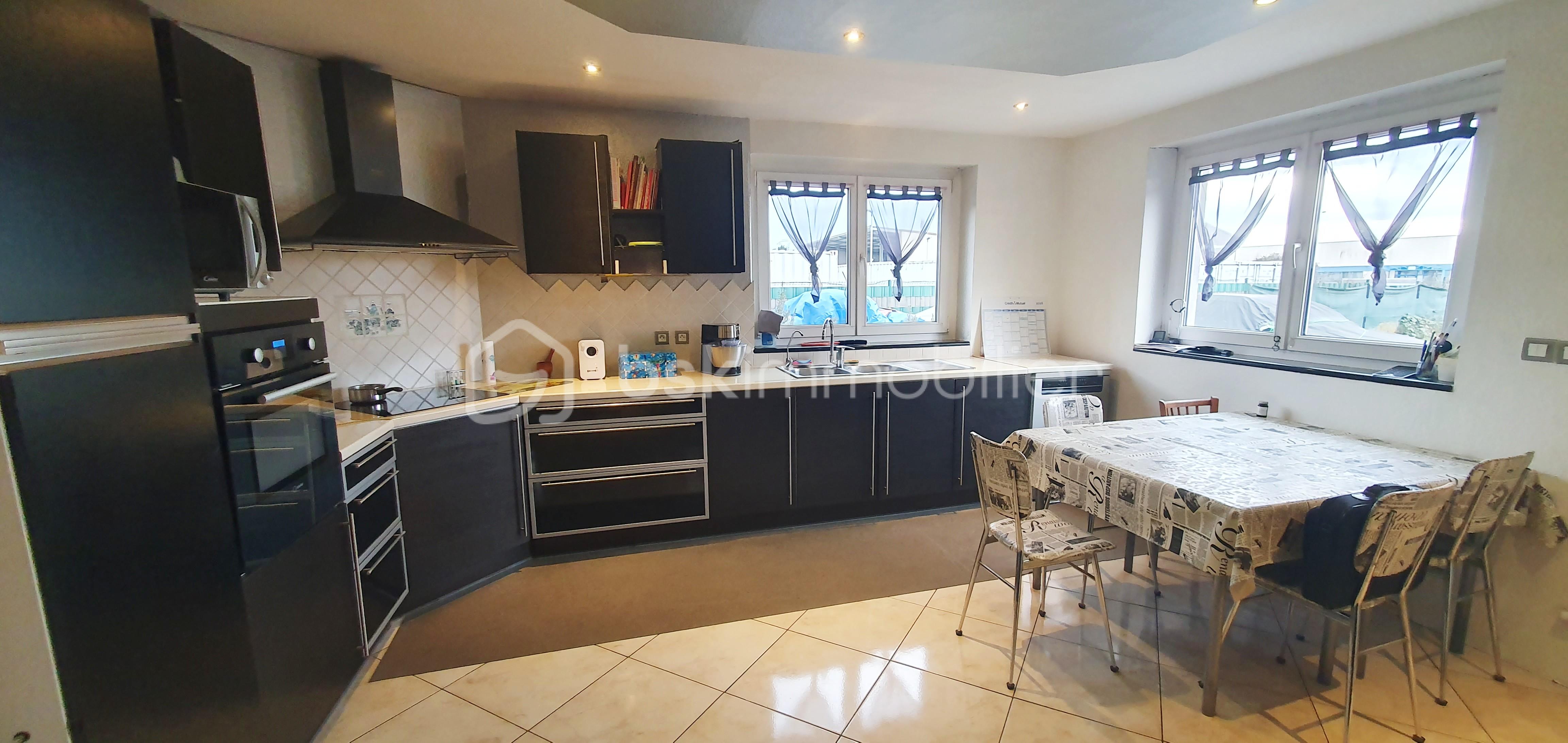 Local d'activités de 470 m² - 20260102_105502.jpg