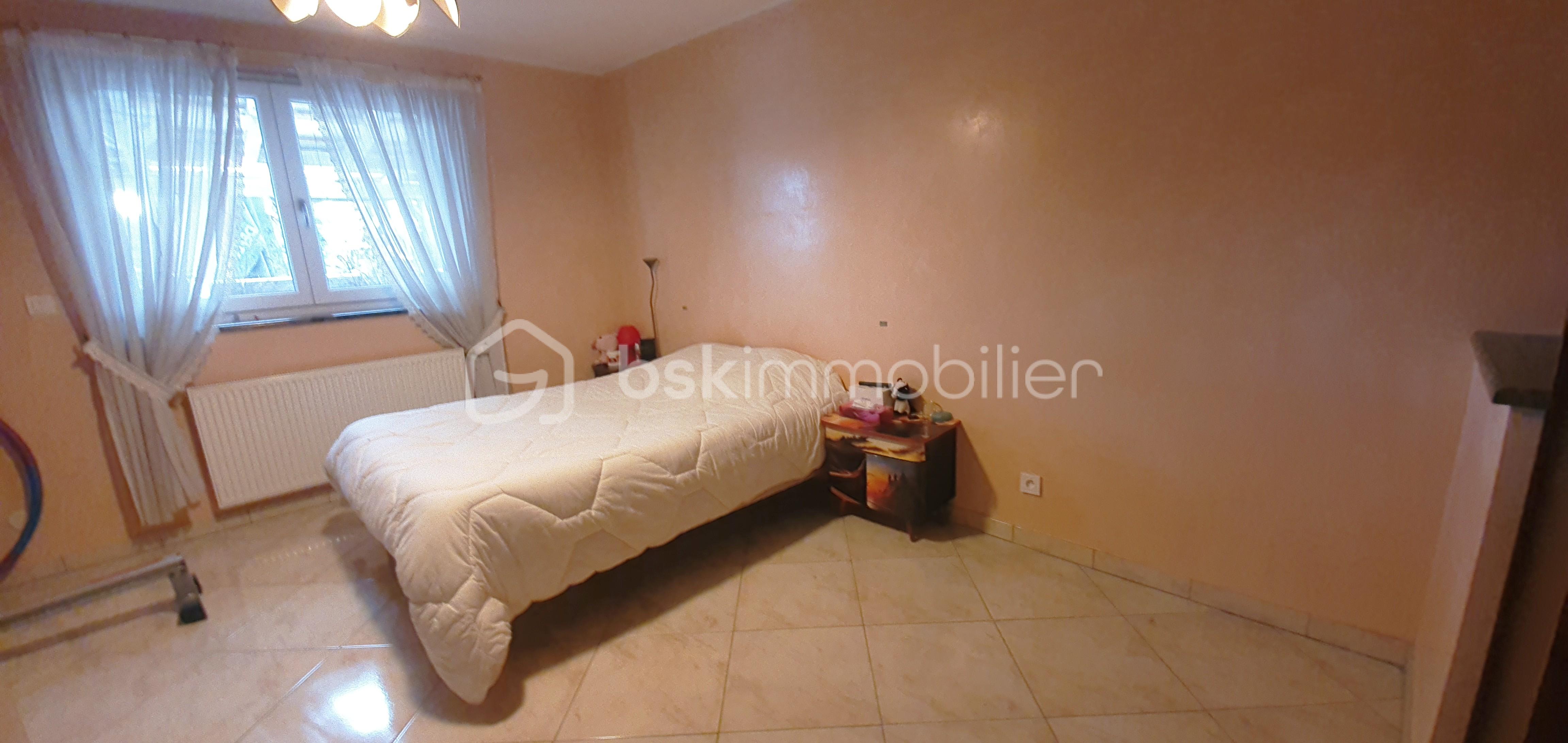 Local d'activités de 470 m² - 20260102_105906.jpg