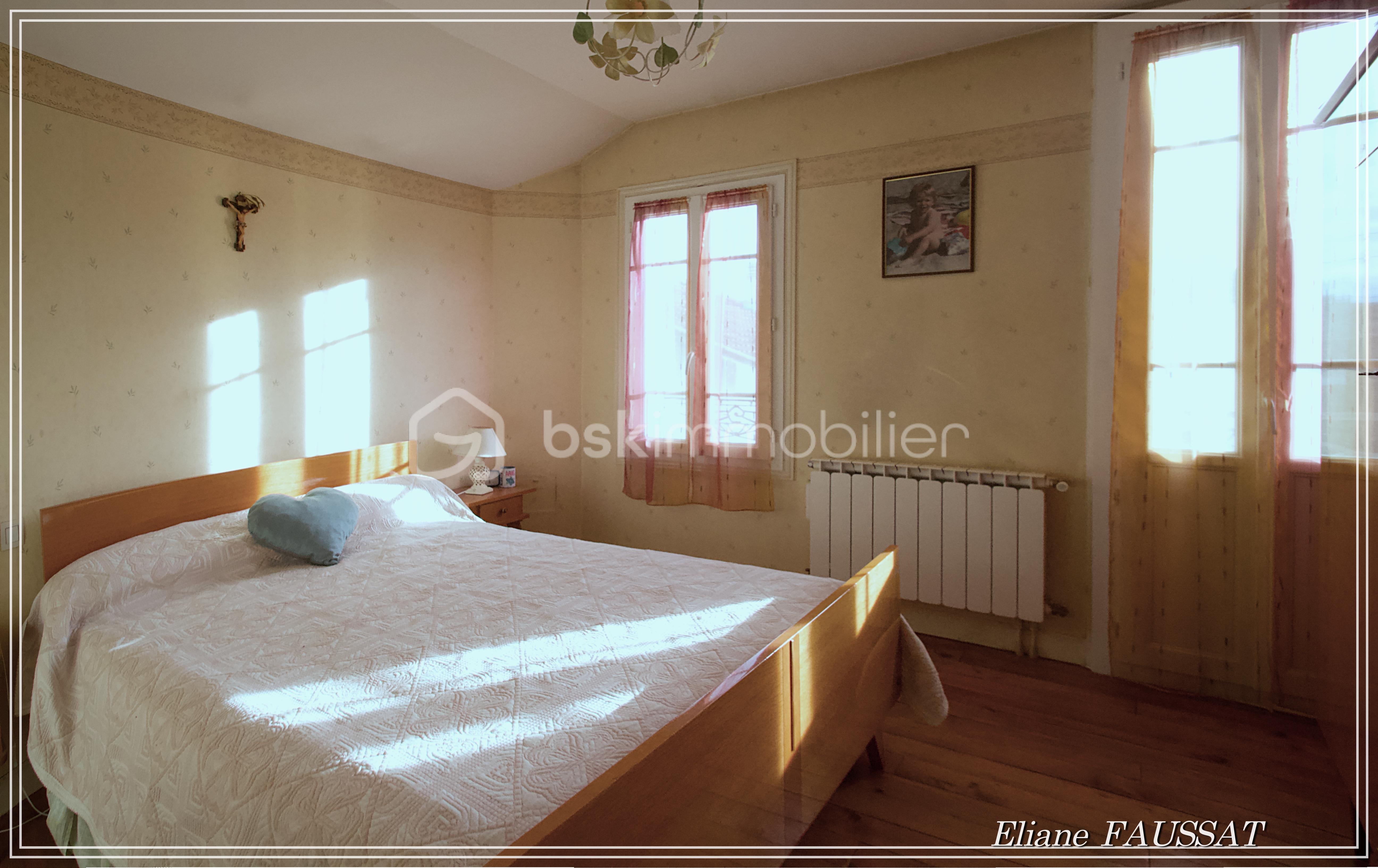 Maison de ville de 120 m² - CHAMBRE 2.jpg