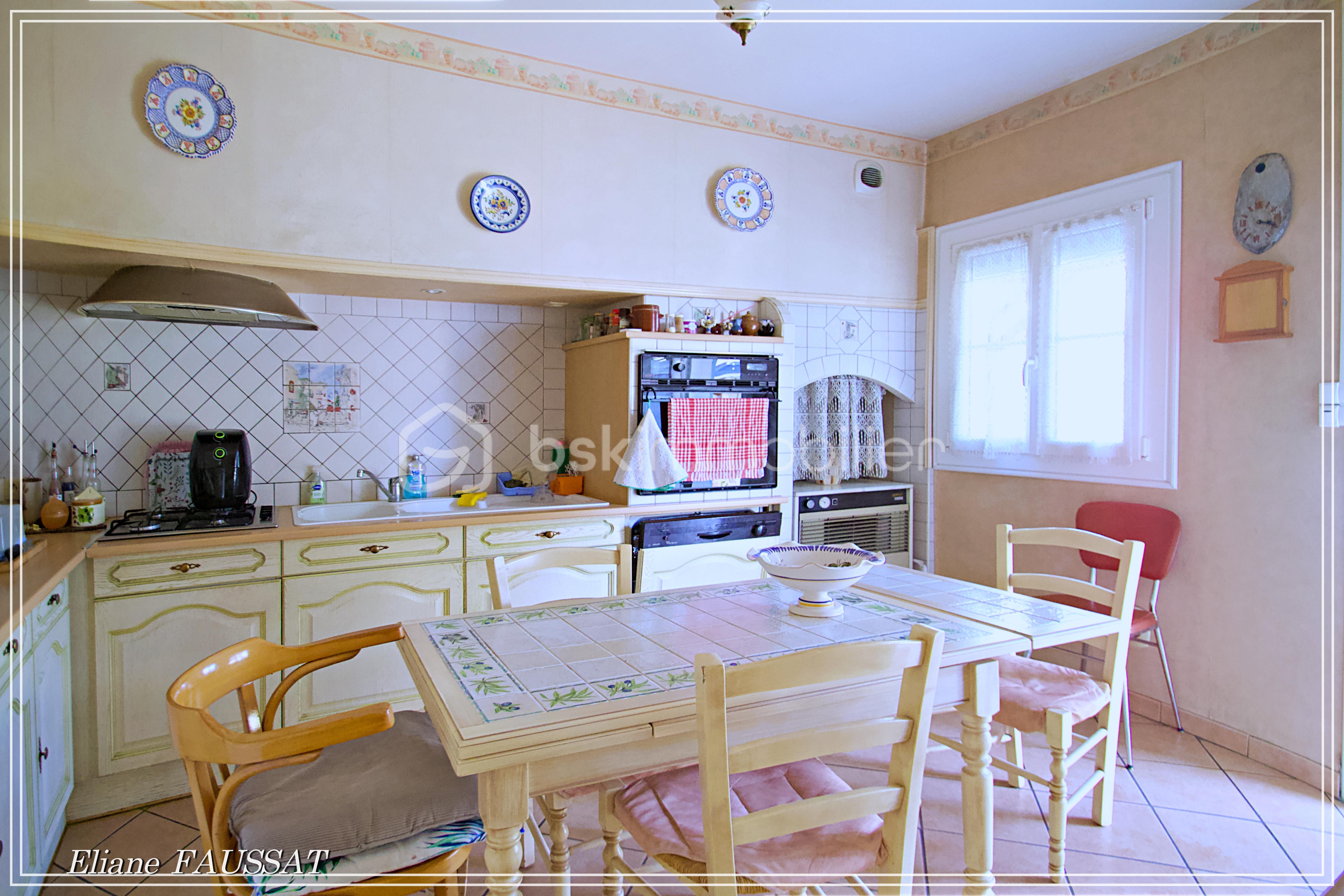 Maison de ville de 120 m² - CUISIE EXT.jpg