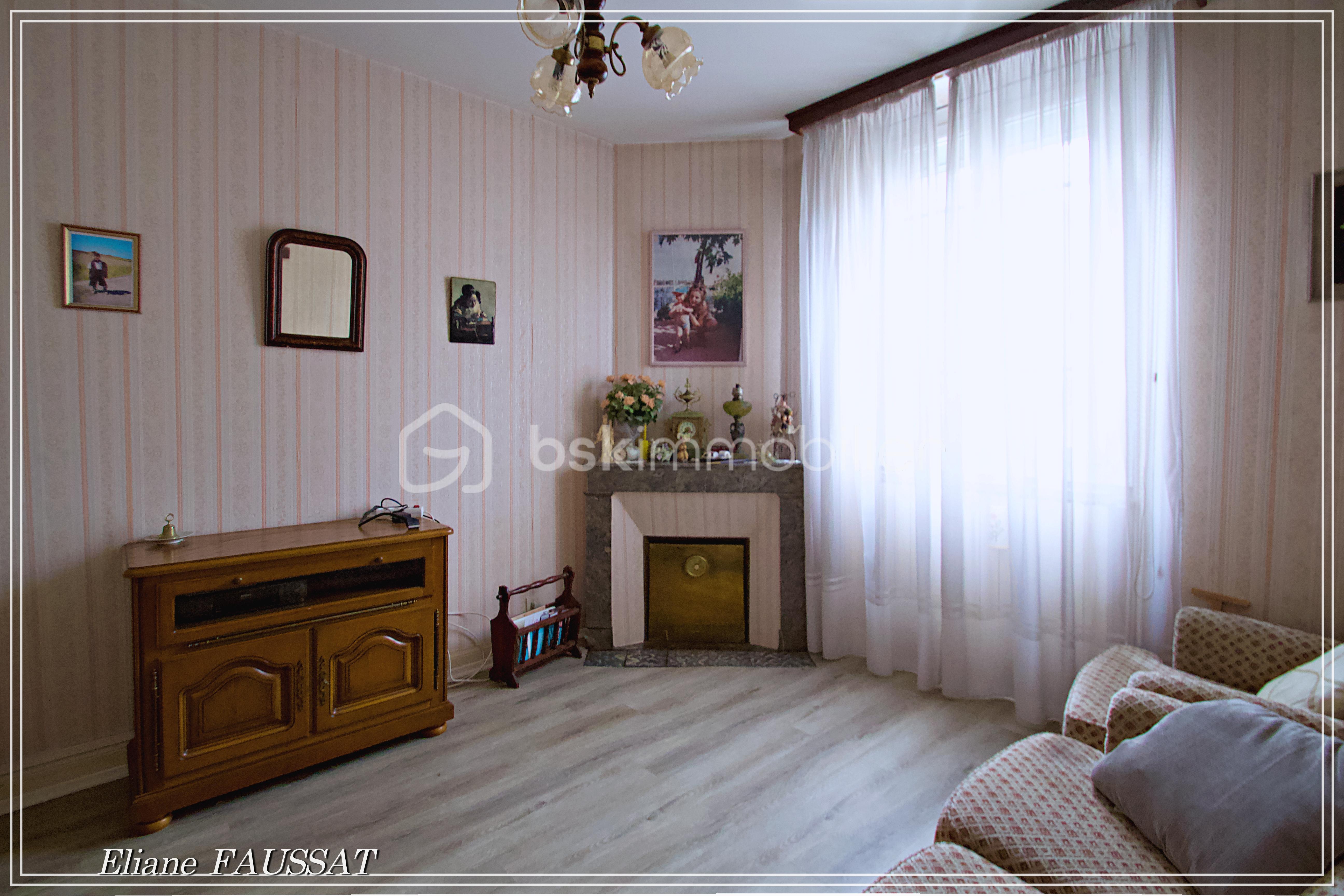 Maison de ville de 120 m² - SALON 2.jpg