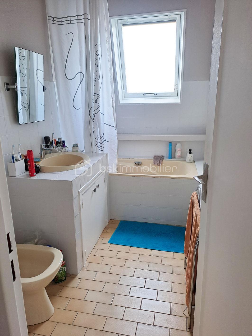 Maison de 81 m² - 11 JOUBERT SALLE DE BAIN.jpg