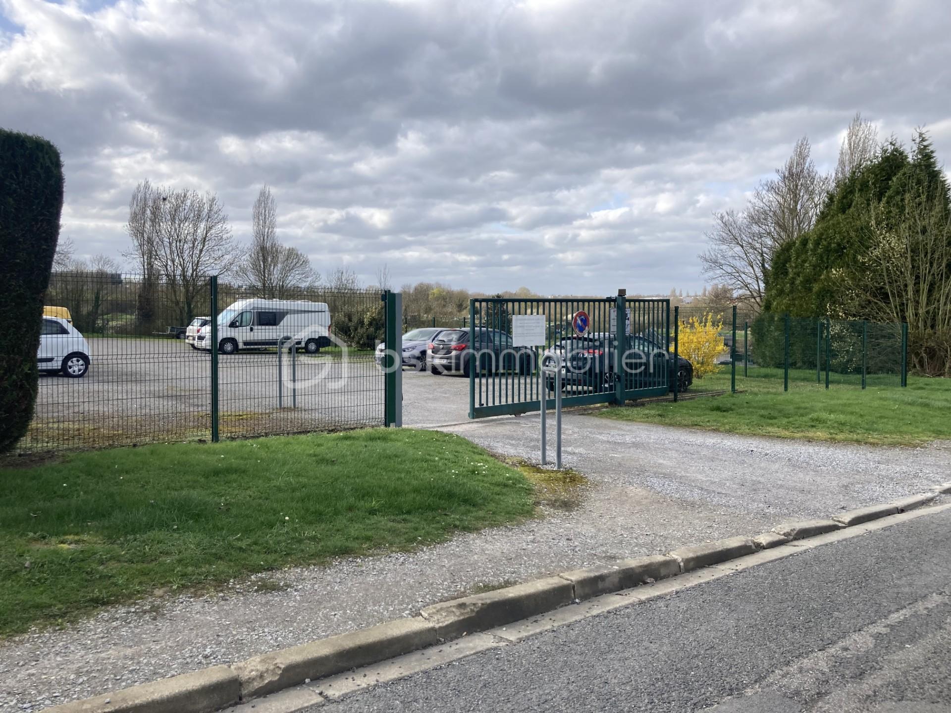 PARKING SECURISE.jpg