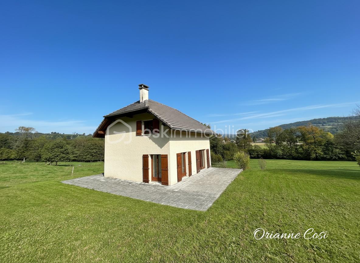 Maison traditionnelle de 115 m² - Extérieur 2.jpg