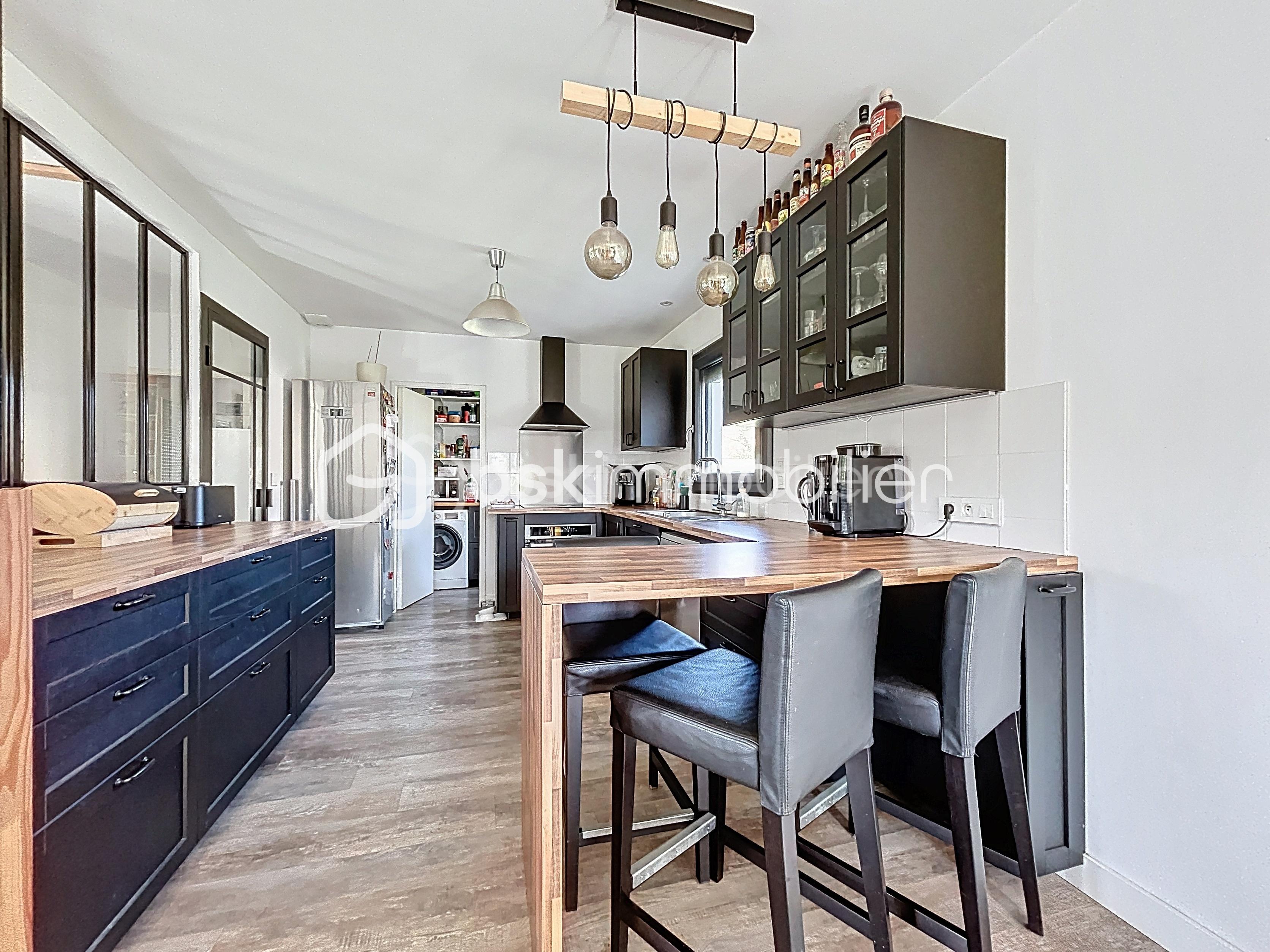 Maison de 100 m² - boyer-de-la-giroday_00009_16f8835.jpg