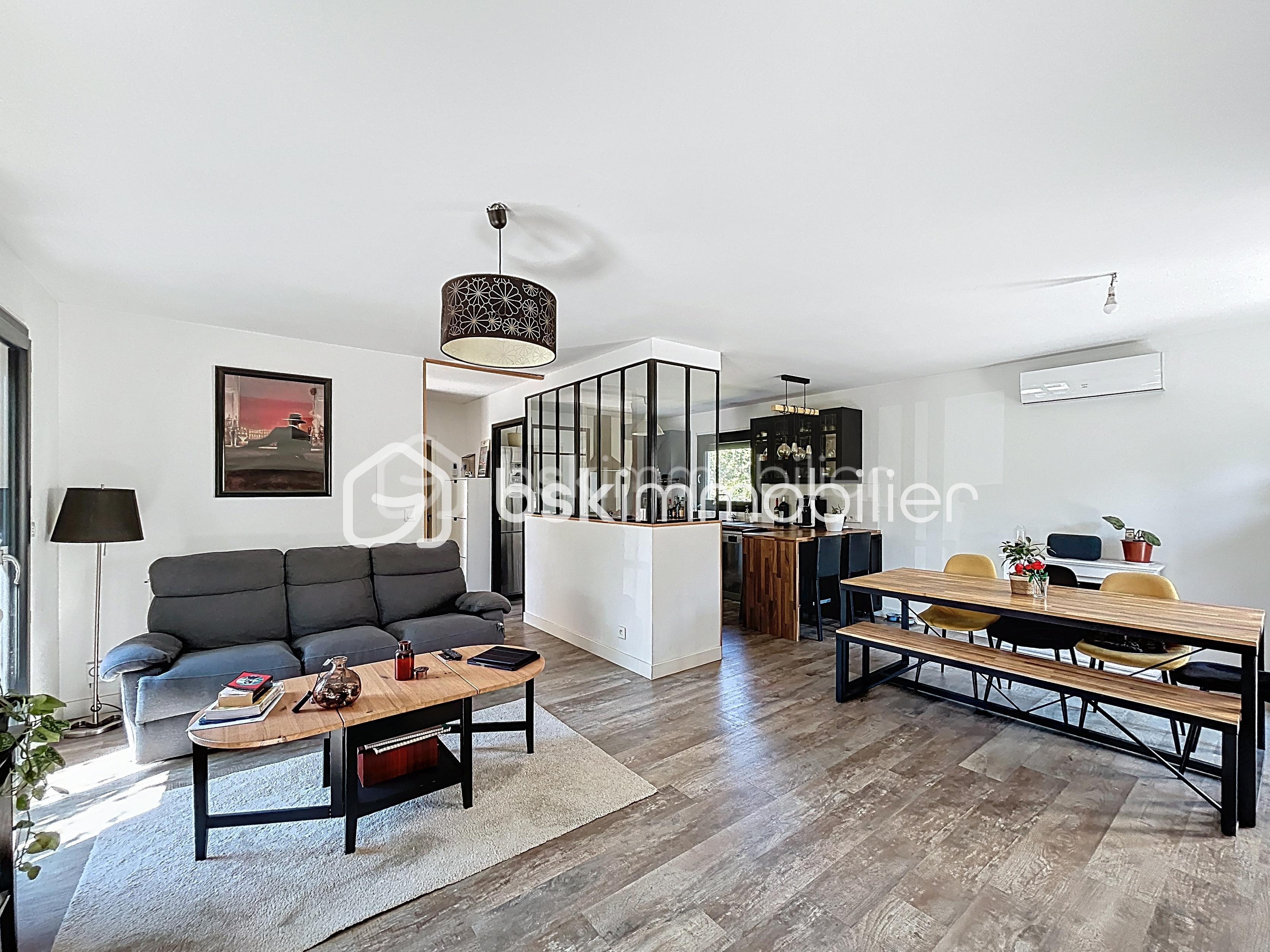 Maison de 100 m² - boyer-de-la-giroday_00007.jpg