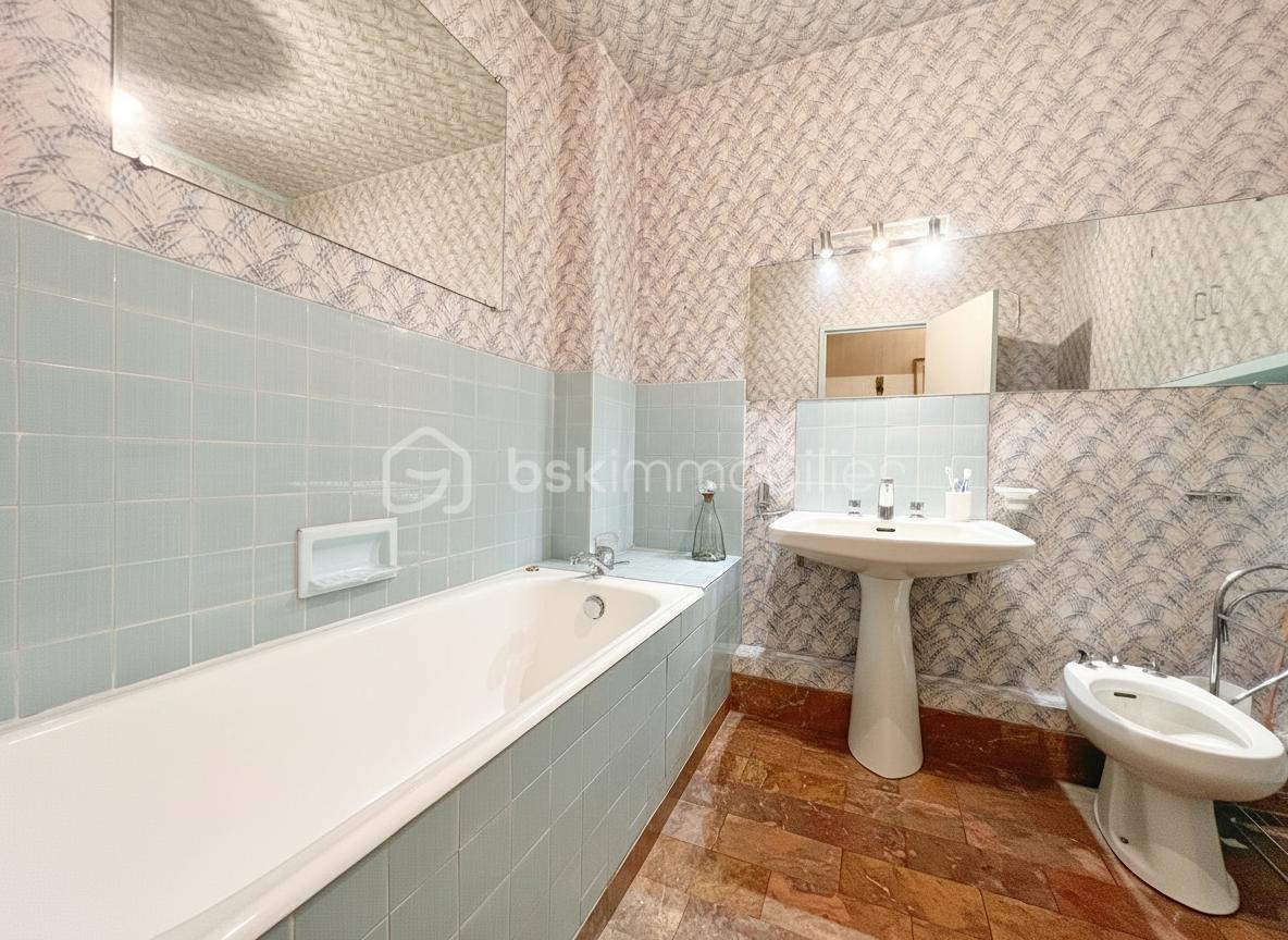 Appartement de 98,53 m² - Salle de bain.jpg