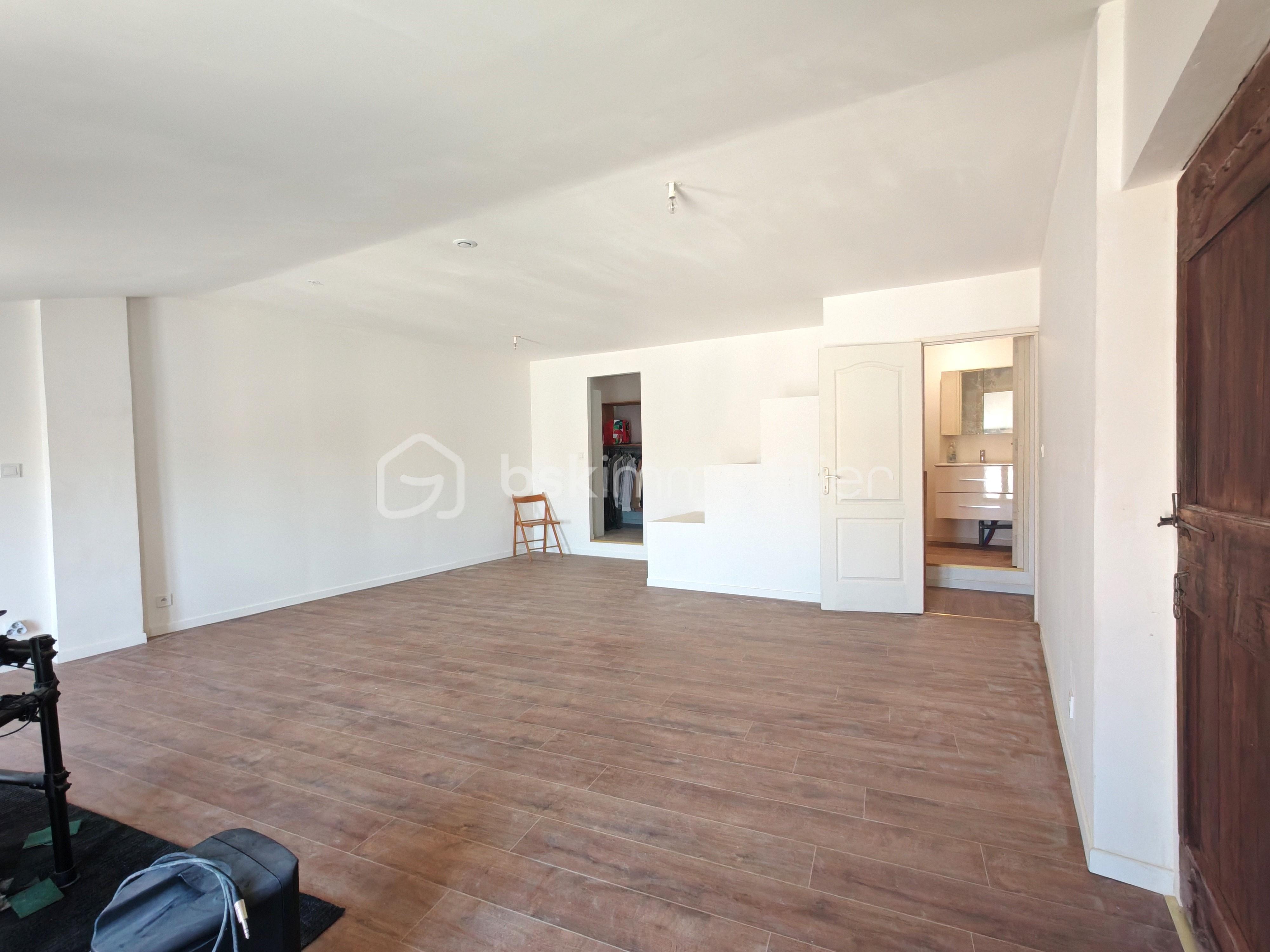 Maison de village de 167 m² - 3.jpg