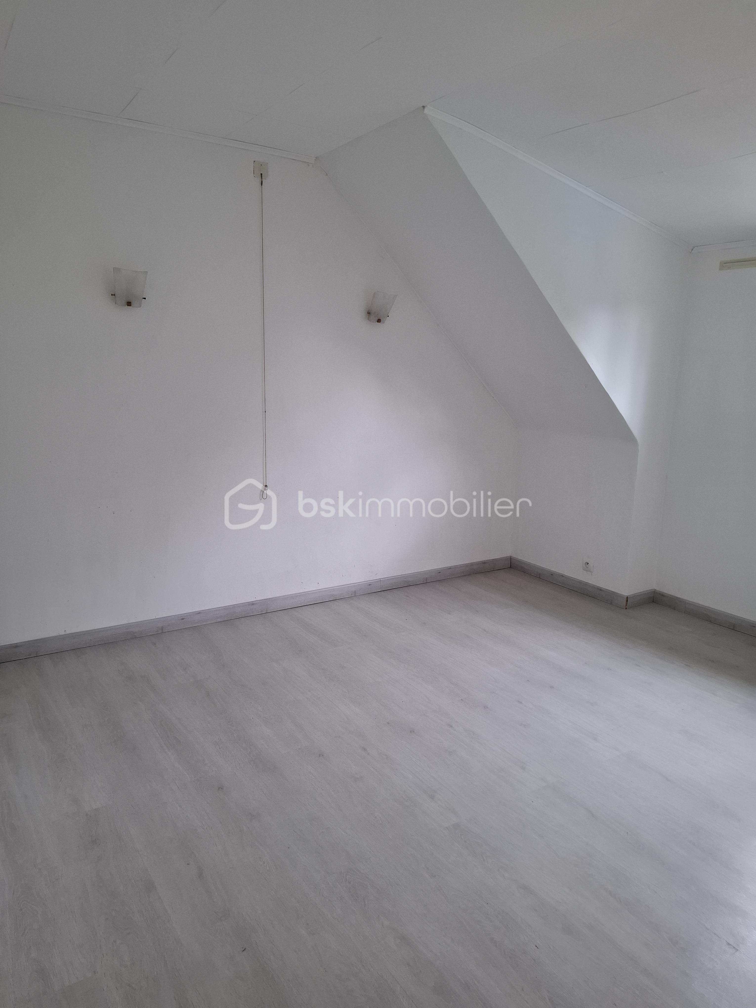 Maison traditionnelle de 75 m² - 1000003536.jpg