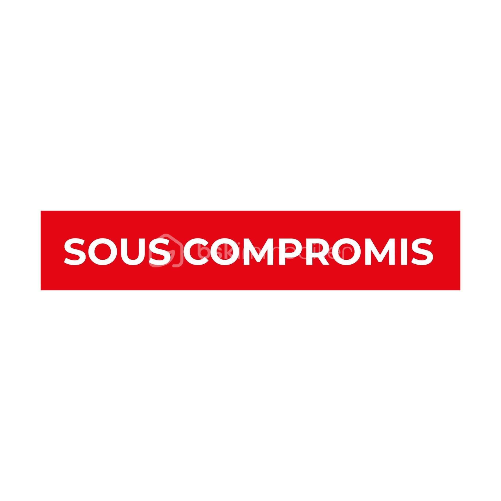 Maison traditionnelle de 75 m² - Autocollants-SOUS-COMPROMIS-1.jpg