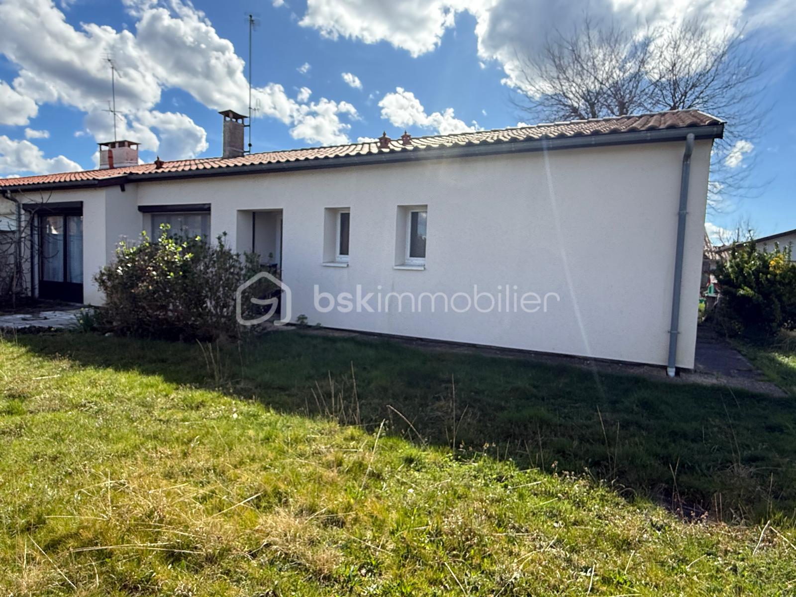Maison traditionnelle de 115 m² - WhatsApp Image 2025-03-17 at 11.53.12 (5).jpeg