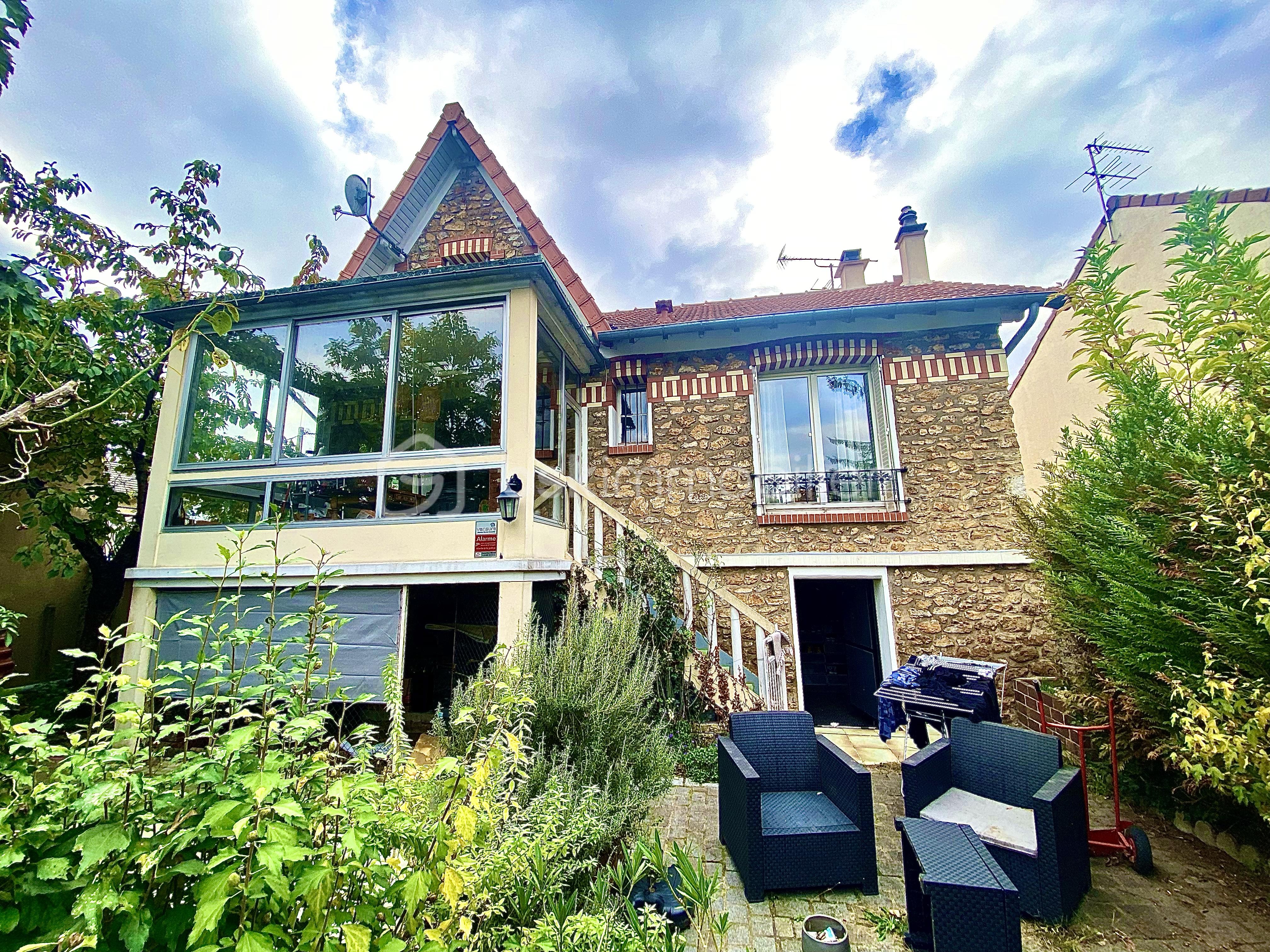 Maison en pierre de 82 m² - tempImagezHZMS8.png