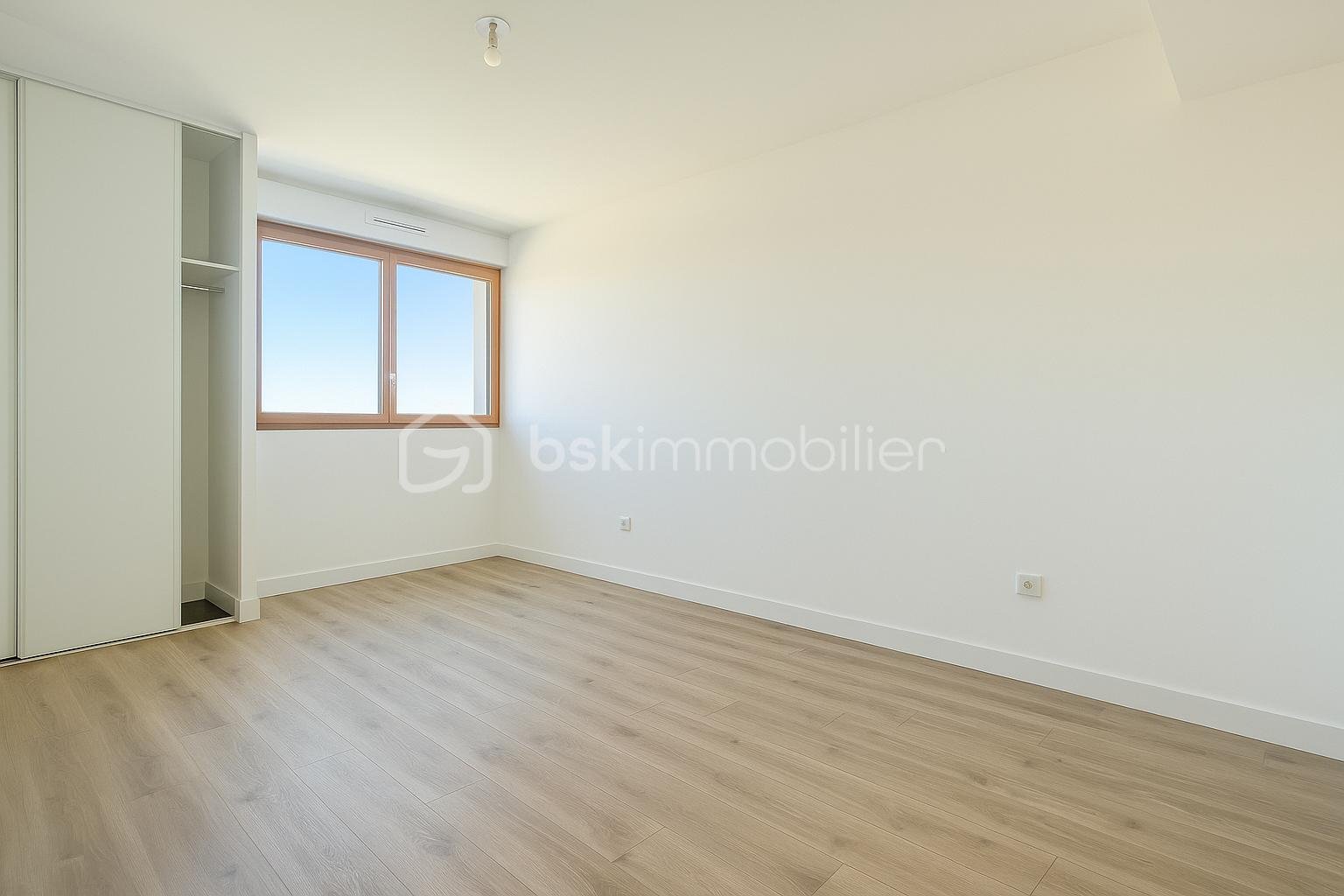 Appartement de 67,30 m² - chambre 02.png