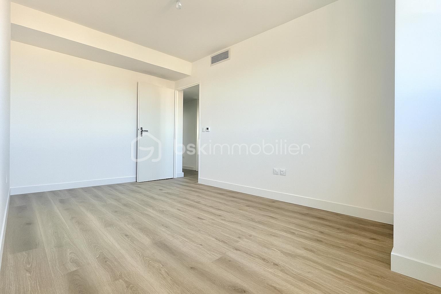 Appartement de 67,30 m² - chambre 021.png