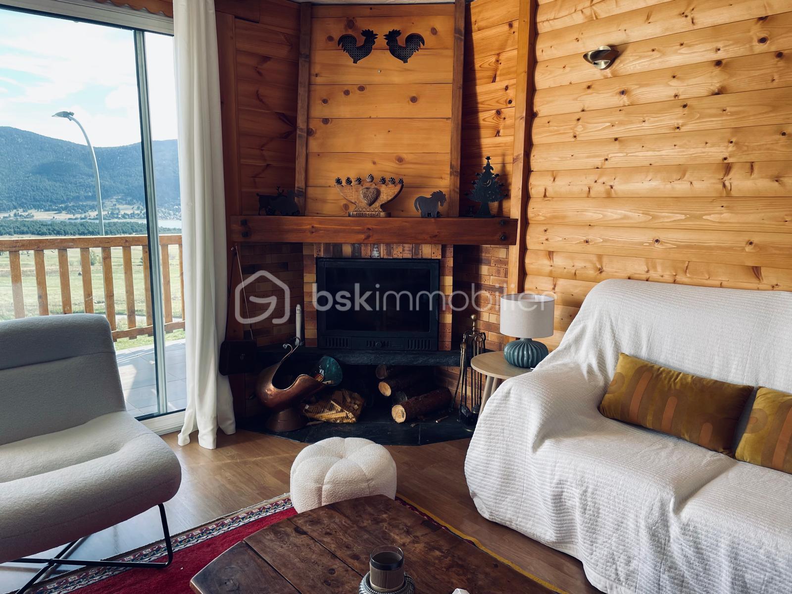 Maison jumelee de 95 m² - photo cheminée.jpg