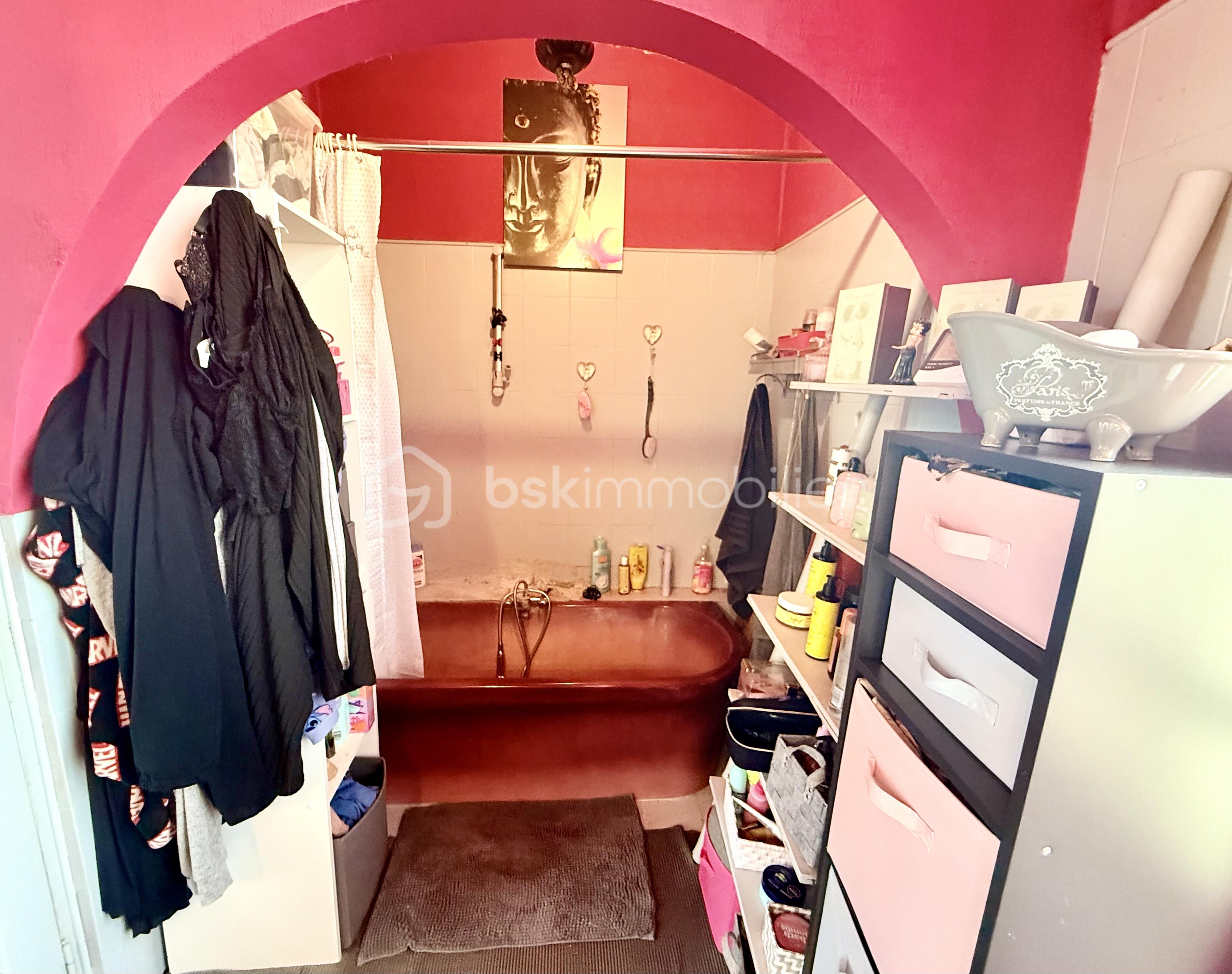 Salle de Bain 1.jpeg